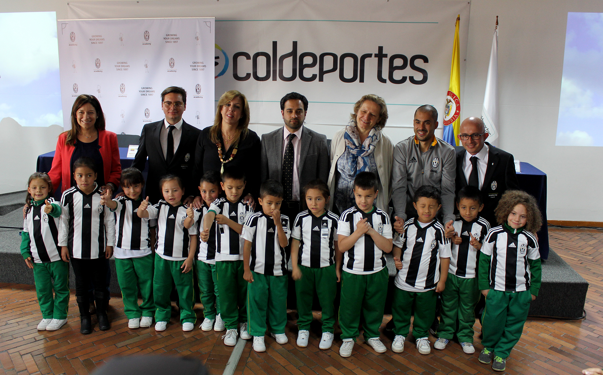 Secretaría Ejecutiva de la Comisión Nacional Unesco del Ministerio de Relaciones Exteriores y Juventus Academy lanzan el proyecto “Gioca con me” por el bienestar de los niños de la capital