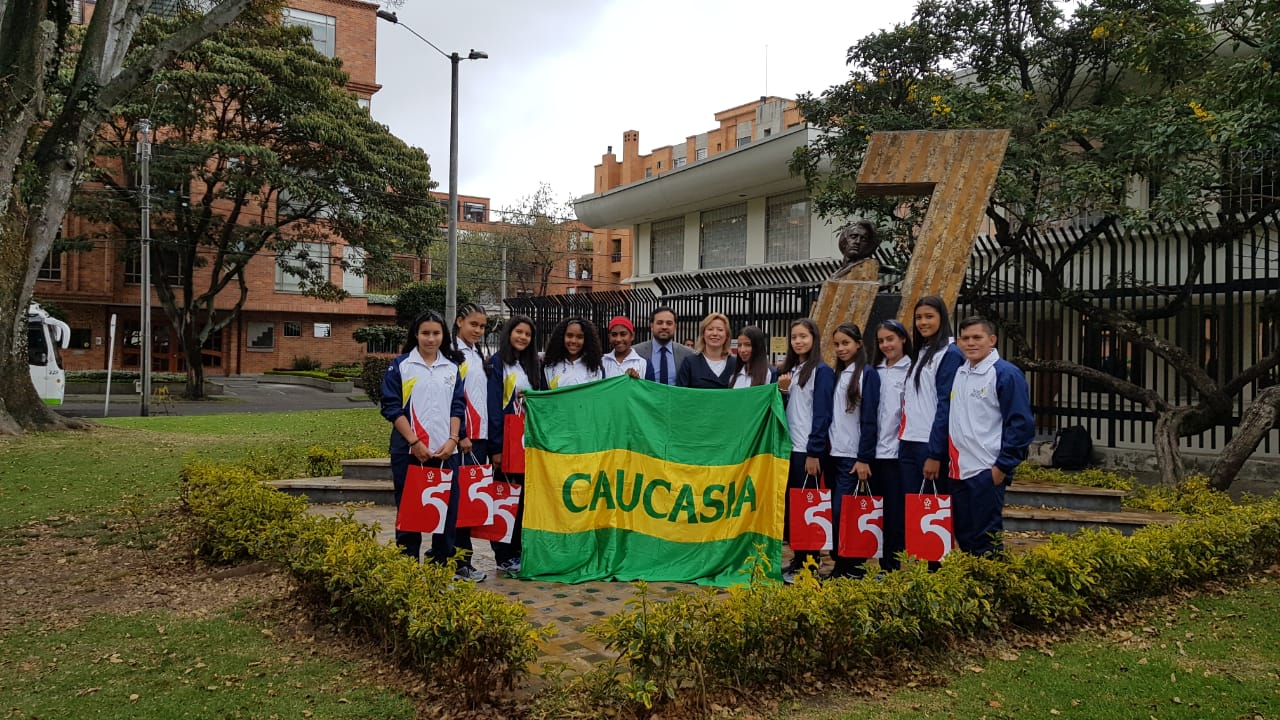 Jóvenes de Caucasia ya están en Polonia viviendo un intercambio deportivo realizado por la Cancillería