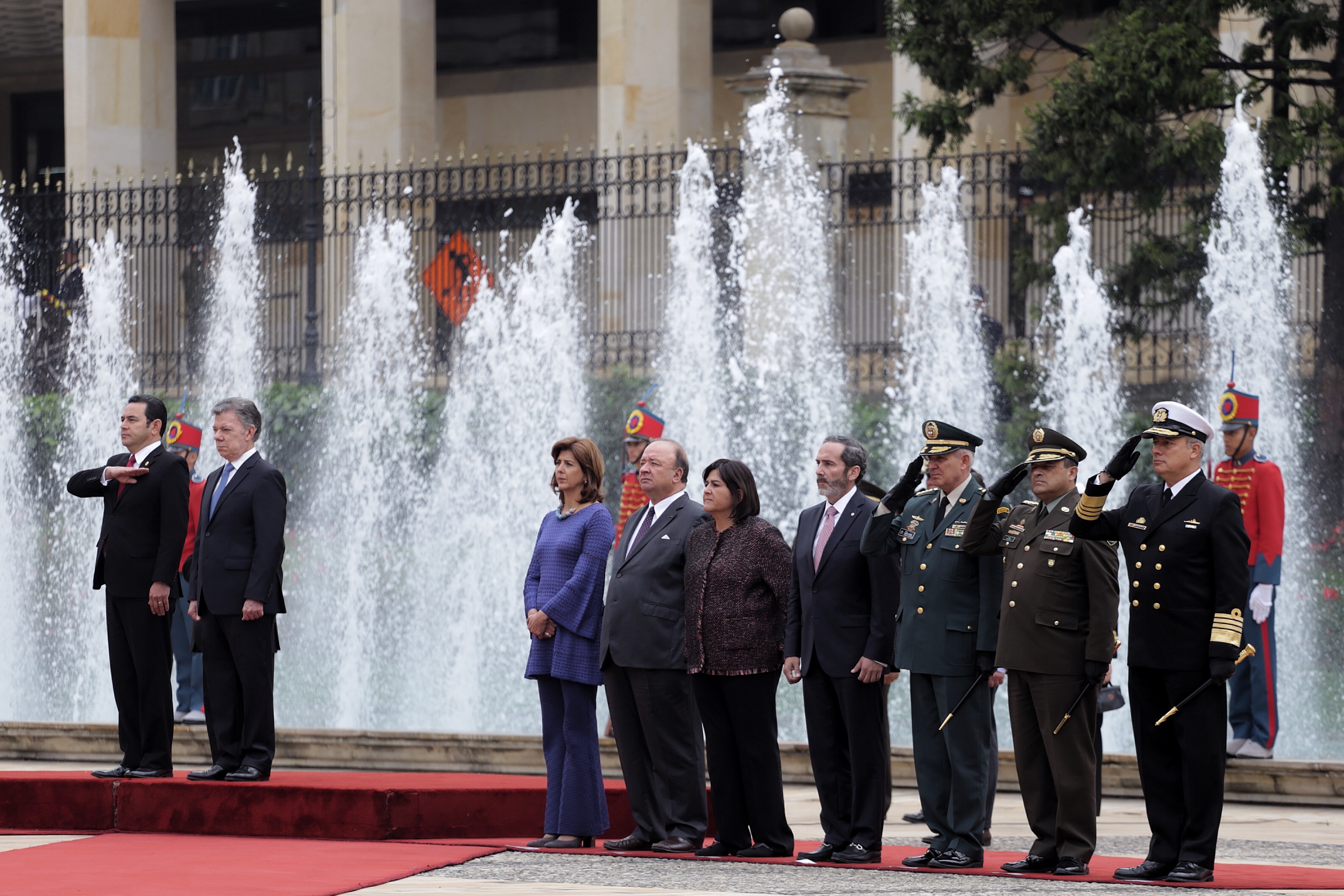 Colombia y Guatemala examinaron la situación del comercio bilateral y coincidieron en la necesidad de profundizar el TLC Colombia con el Triángulo Norte