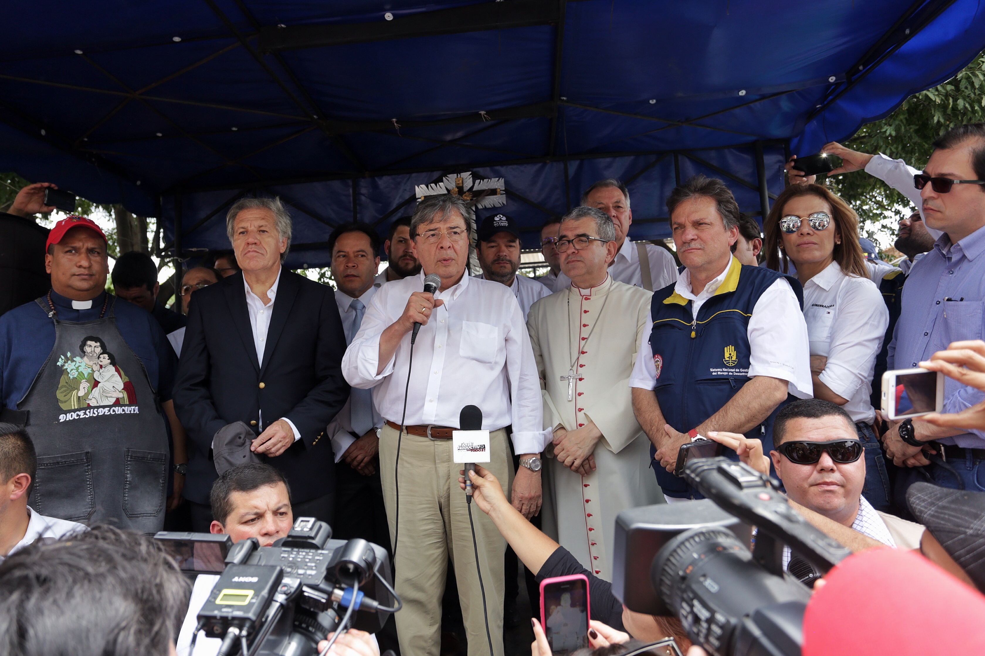 Delegación internacional visita el comedor Divina Providencia 