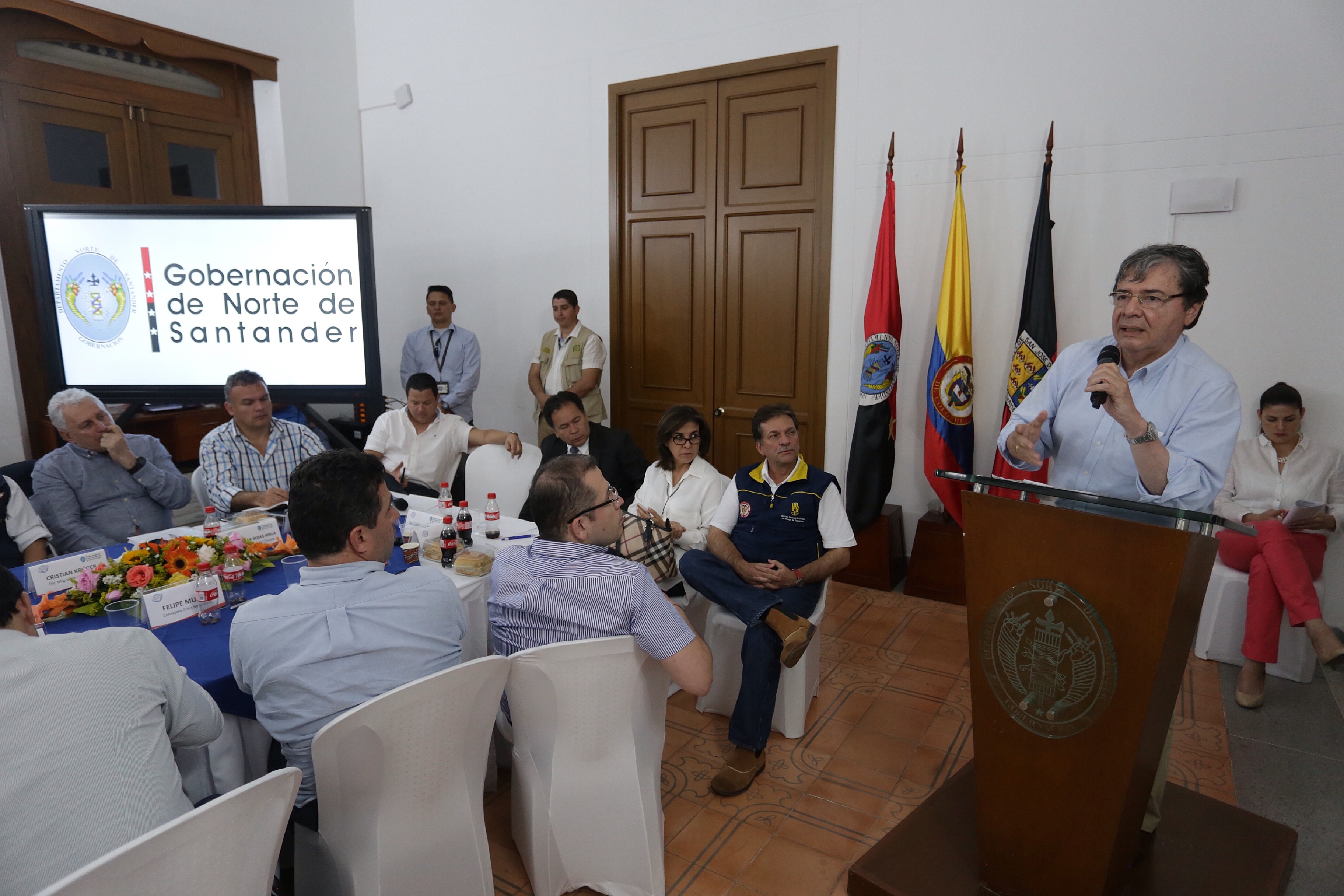 En reunión con gobernador, alcaldes y gremios de Norte de Santander, Canciller Trujillo explicó las acciones en el orden nacional, regional y multilateral para que se reconozca el impacto regional de la crisis migratoria 