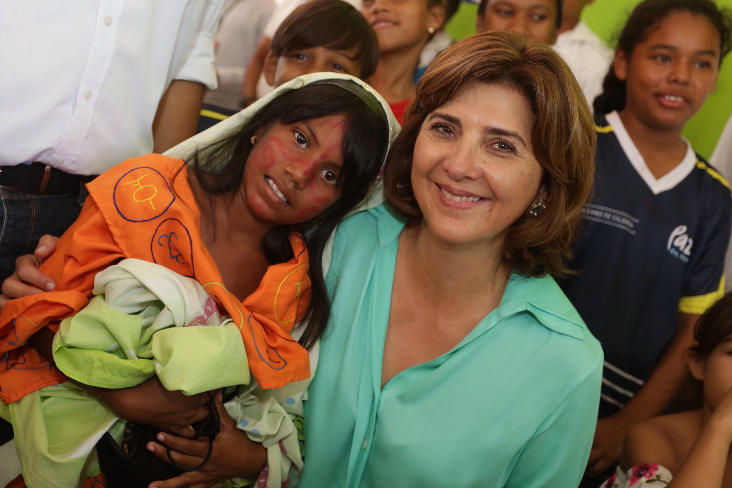 278 niños, niñas y adolescentes son los beneficiarios de la Casa Lúdica que inauguró la Canciller María Ángela Holguín en Paraguachón