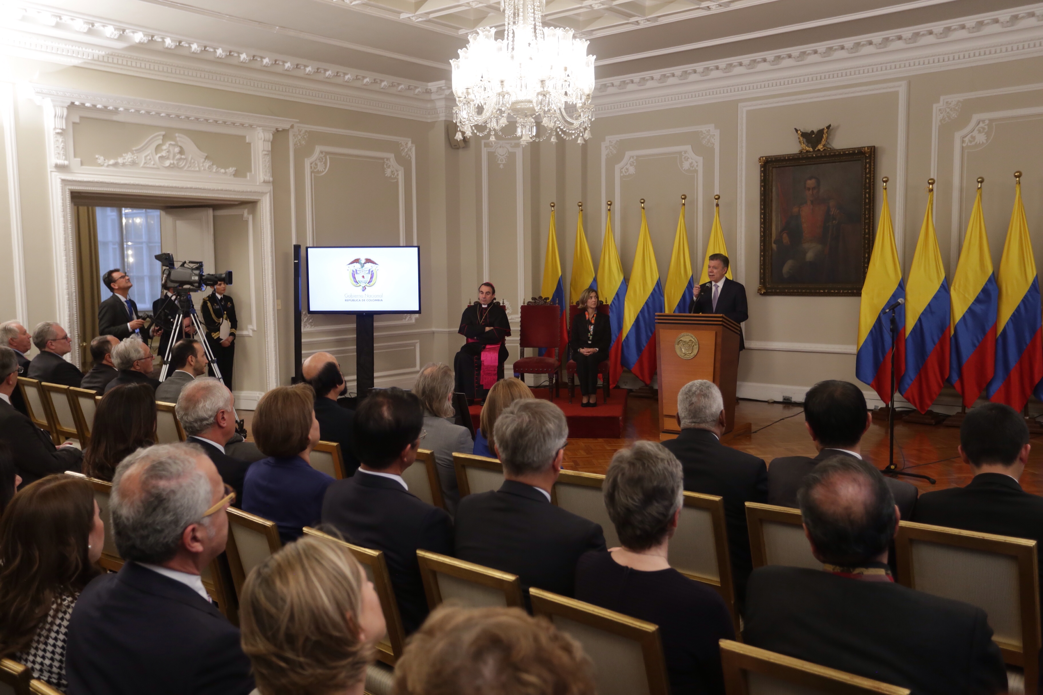 En el saludo al Cuerpo Diplomático acreditado en Colombia el Presidente Santos agradeció el apoyo firme, decidido y generoso a la paz 