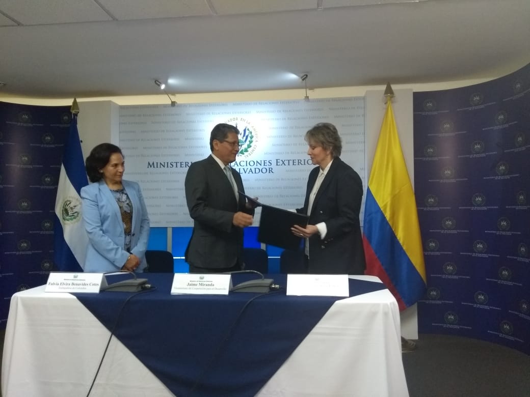 Colombia y El Salvador celebran su XI Reunión de Comisión Mixta de Cooperación