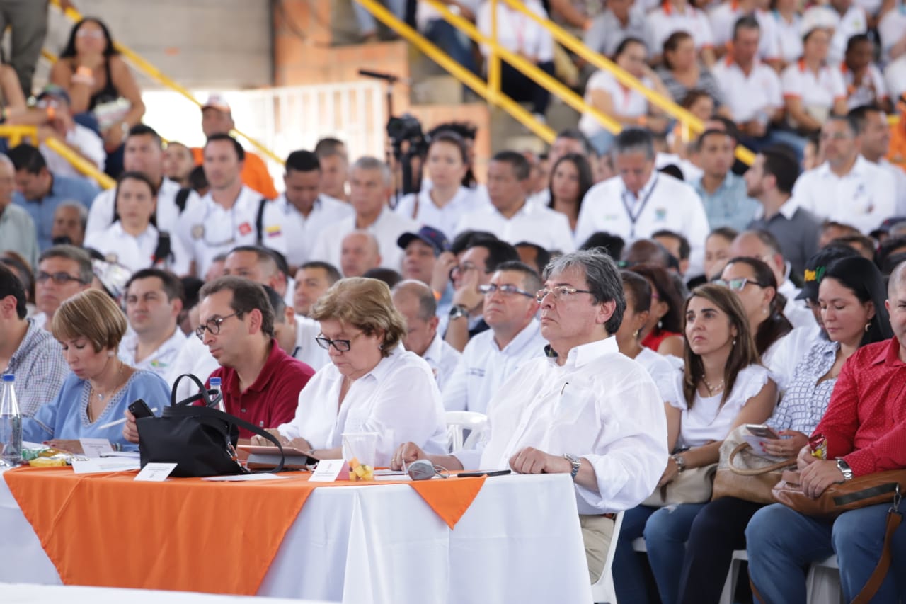 Canciller Trujillo visitó La Unión, reconocido destino frutícola de Colombia, escenario del Segundo 'Taller Construyendo País'