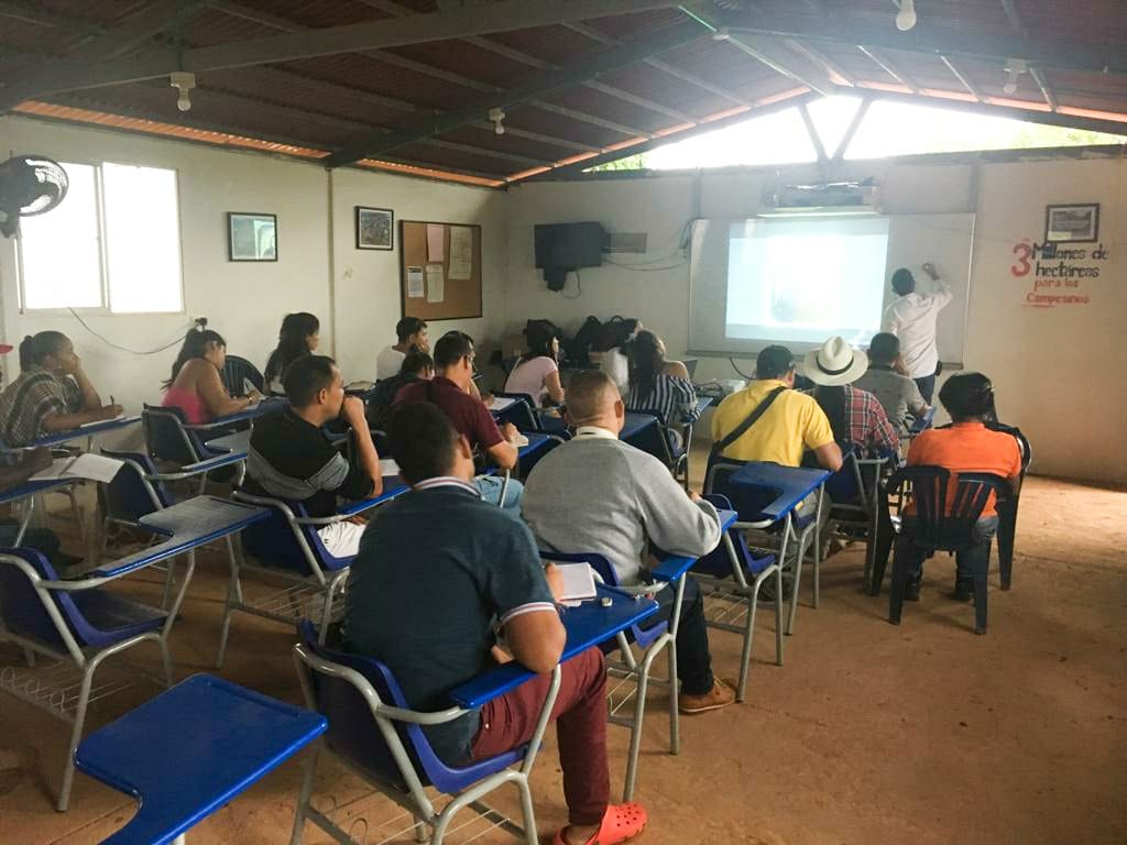 Cancillería realiza taller de fotoperiodismo en Espacio Territorial de Capacitación y Reincorporación en San José