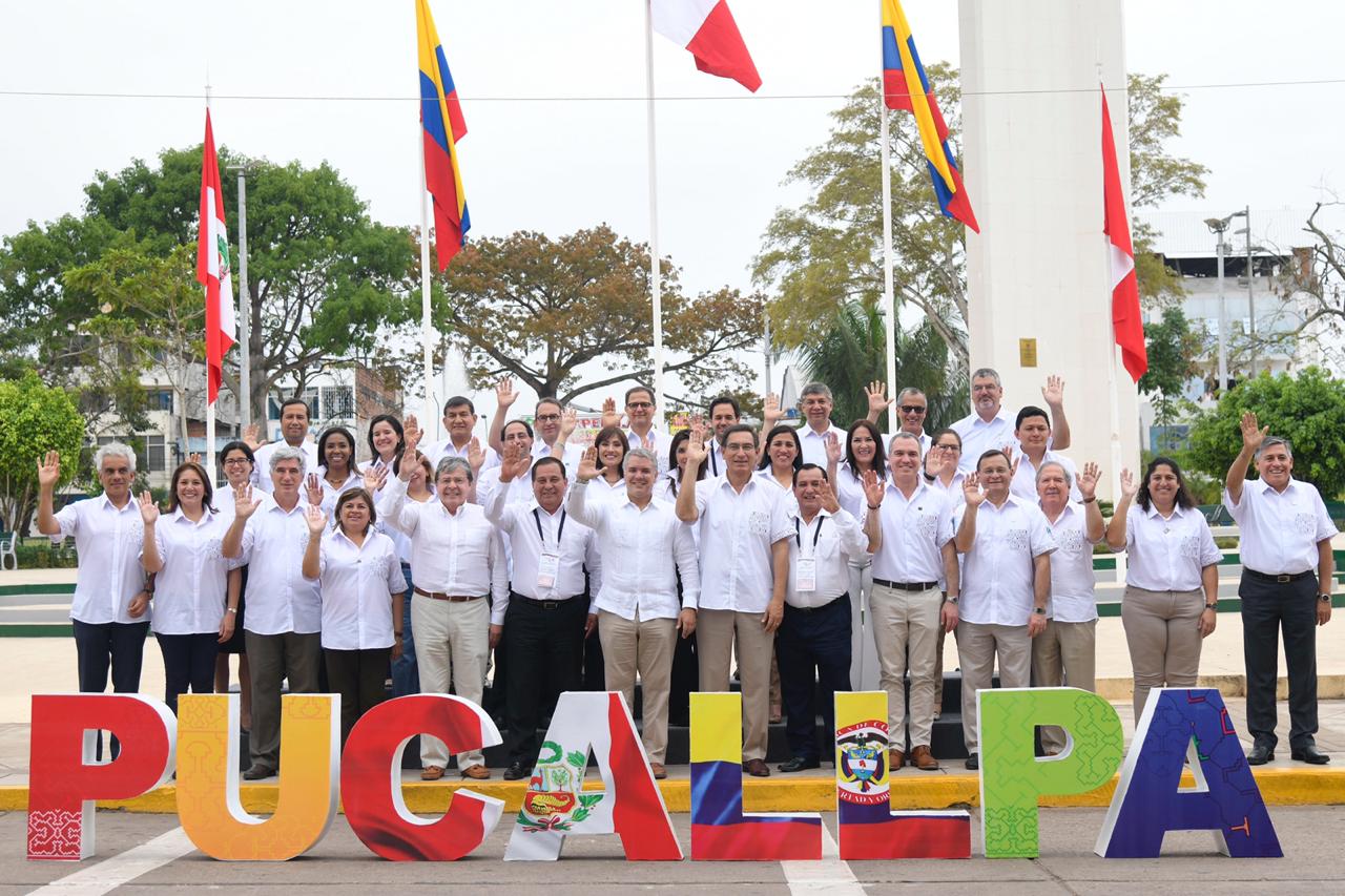 Foto oficial del V Gabinete Binacional Perú - Colombia en Pucallpa