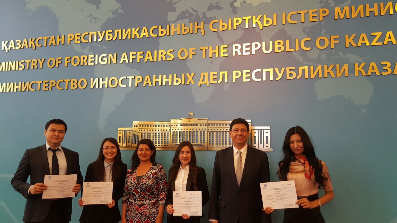 Con reunión de Consultas Políticas en Kazajstán, el Director de Europa de la Cancillería inicia Gira por Eurasia