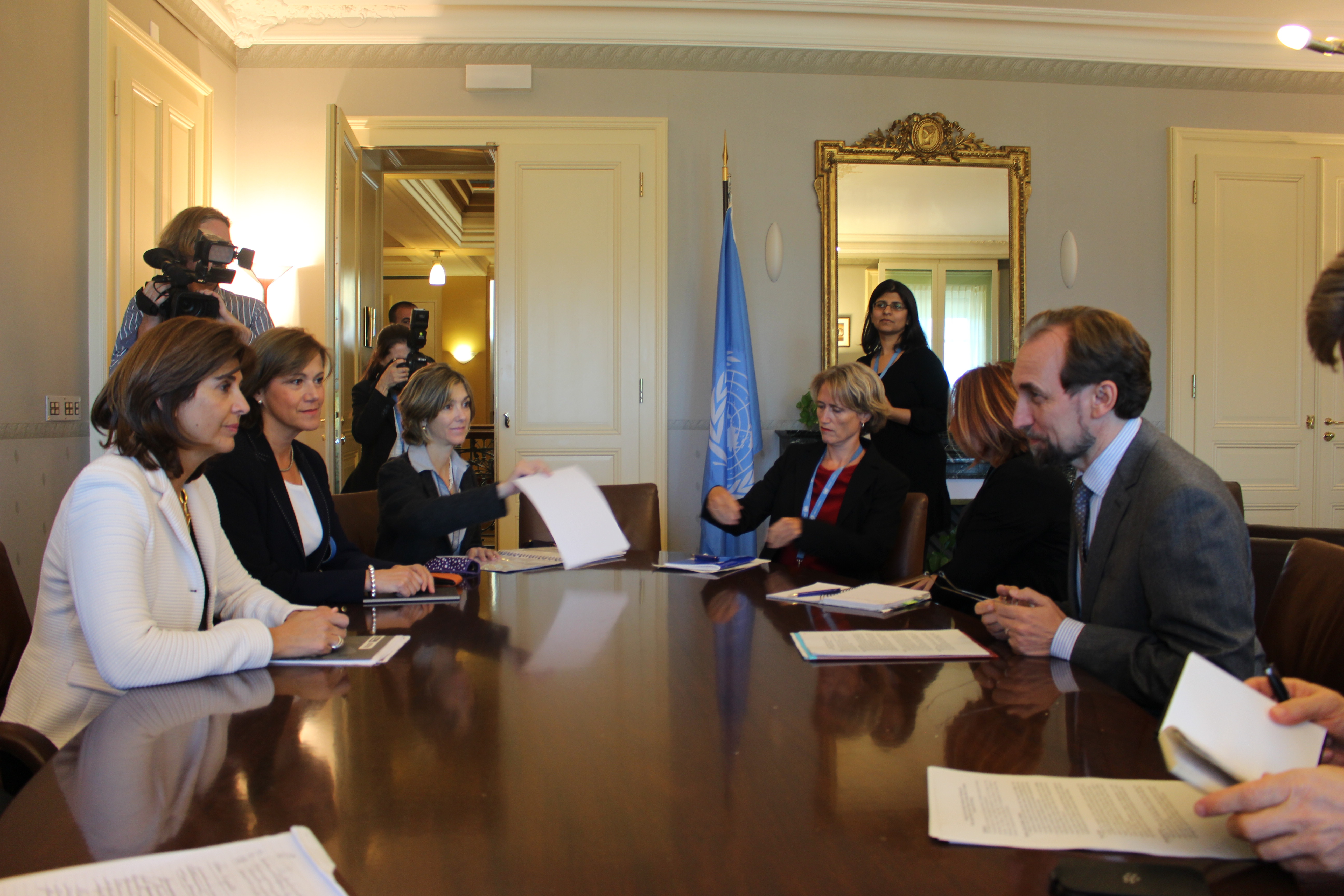 Canciller Holguín, en Ginebra, con el Alto Comisionado de la ONU para los Derechos Humanos