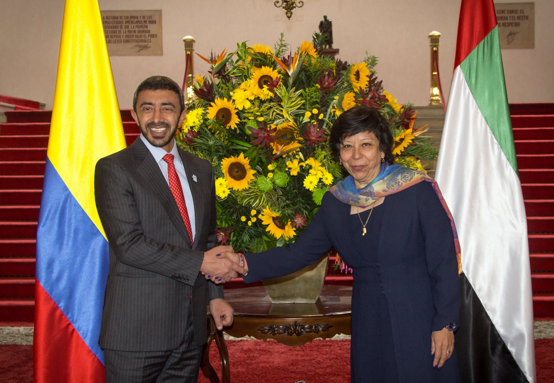 Viceministra de Relaciones Exteriores firmó acuerdo que permitirá a los colombianos visitar los Emiratos Árabes Unidos sin visa