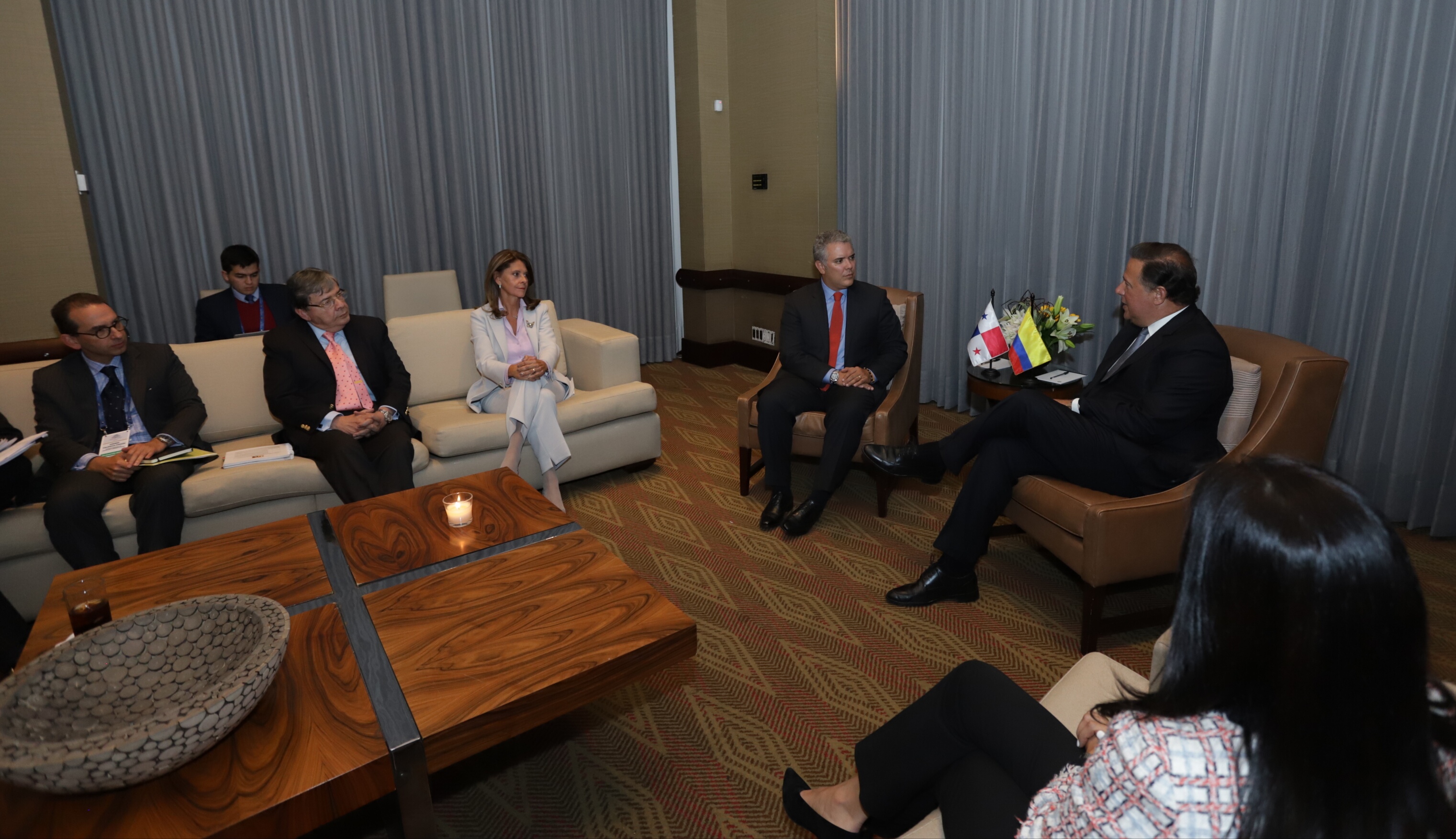 Presidente de Colombia, Iván Duque, y la Vicepresidenta junto al Canciller Carlos Holmes Trujillo dialogaron con el Presidente de Panamá, Juan Carlos Varela