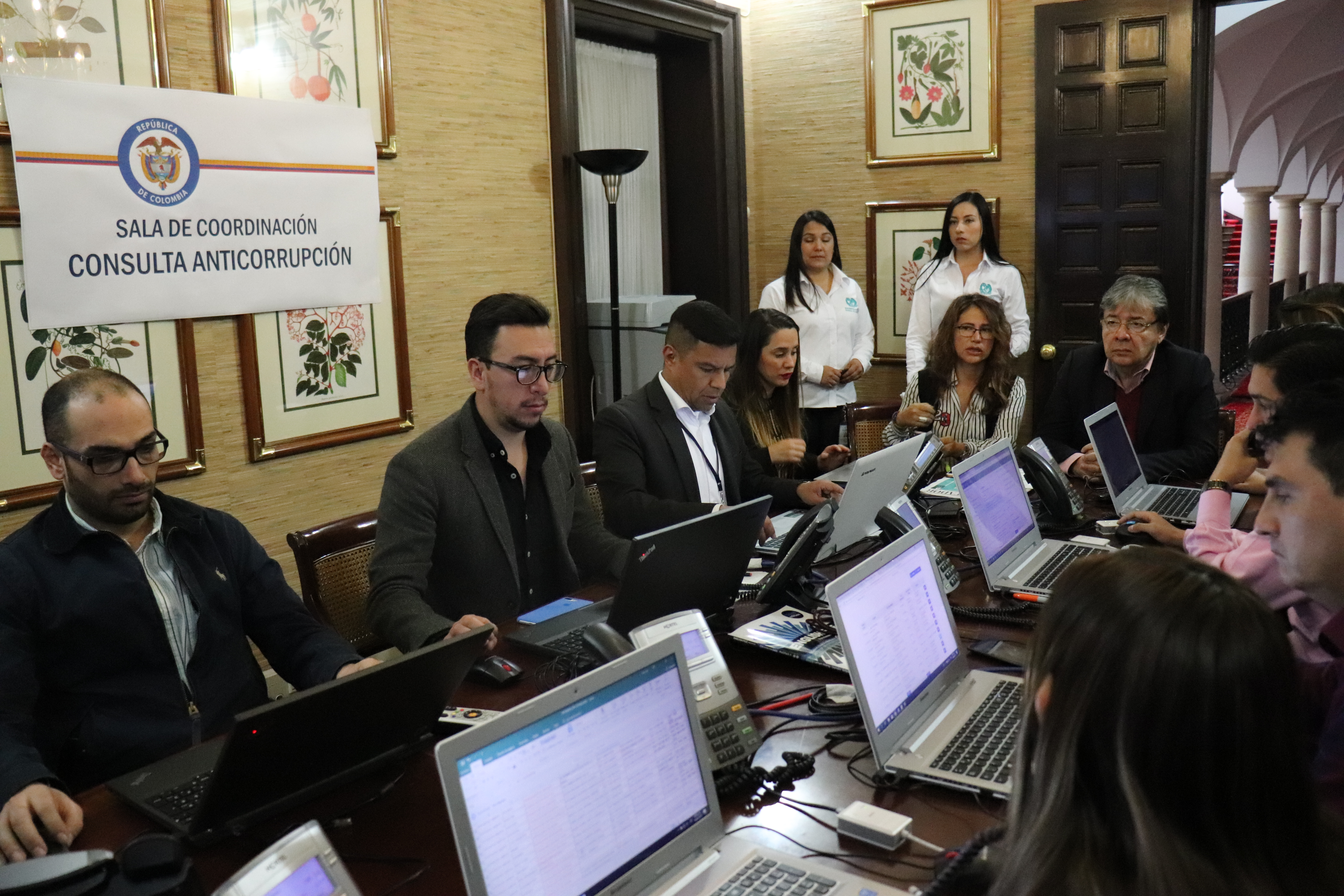 Inició con normalidad el último día la Consulta Anticorrupción en el exterior