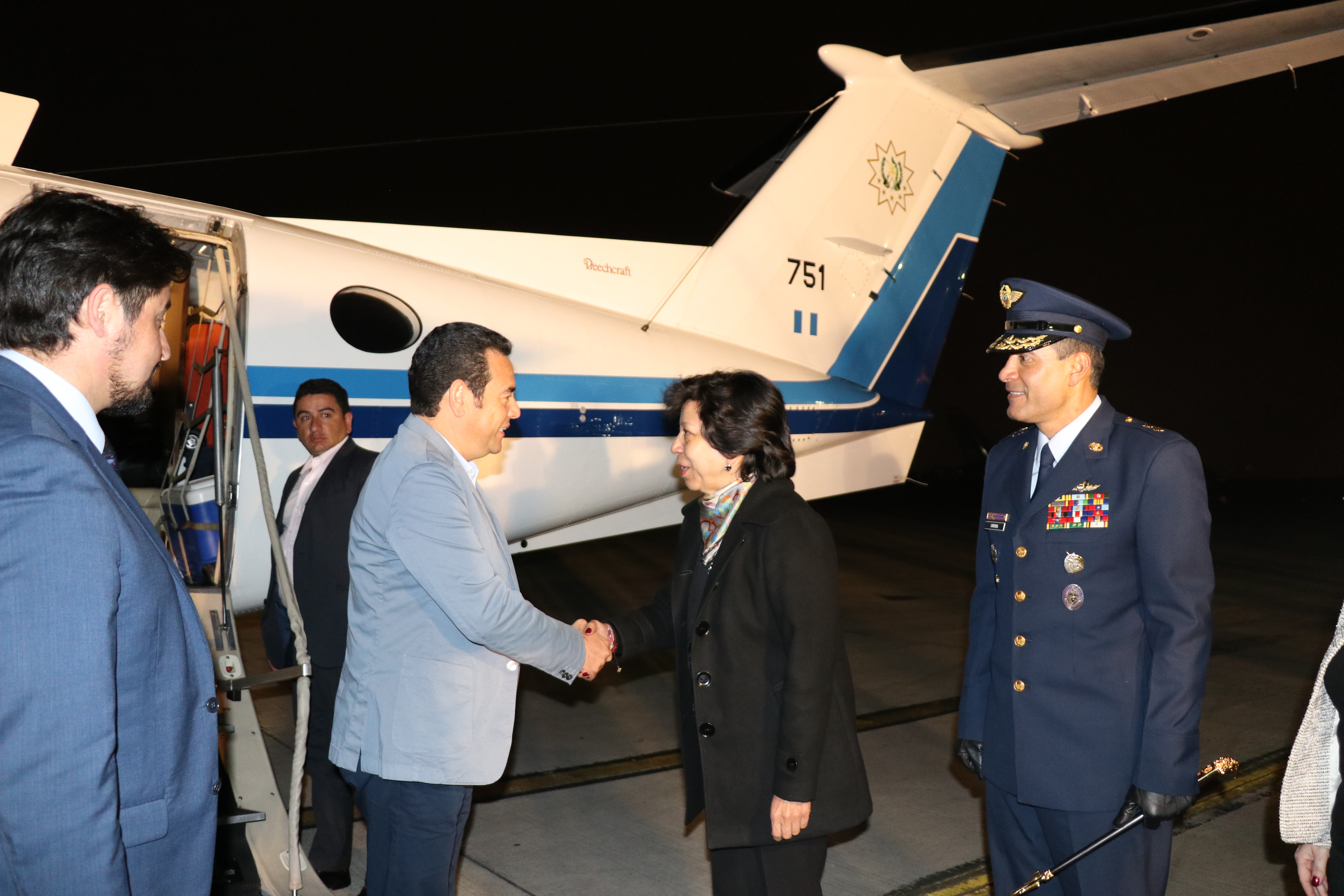 La Viceministra recibió al Presidente de Guatemala quien llegó a Bogotá para participar a la XI Reunión de Ministros de Relaciones Exteriores del Grupo de Lima