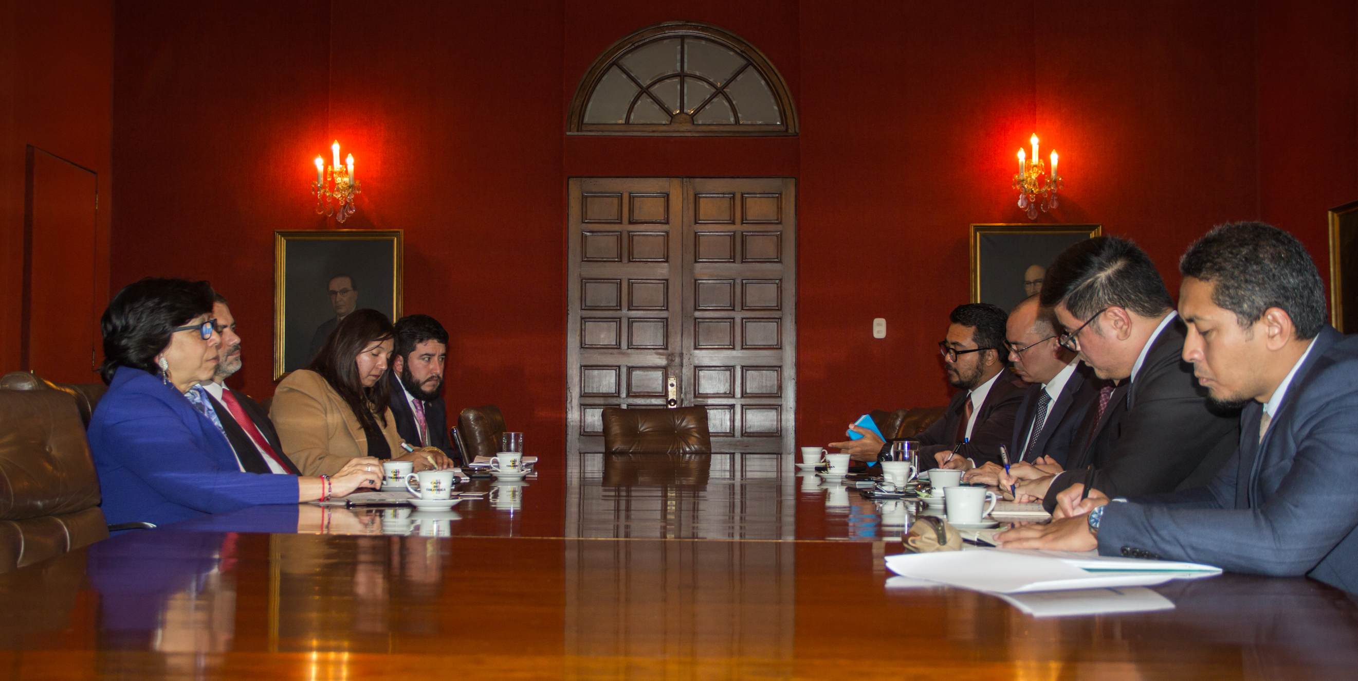 Director General de Inmigración de Indonesia se reunió con la Viceministra de Relaciones Exteriores para conocer más acerca de la política migratoria de Colombia