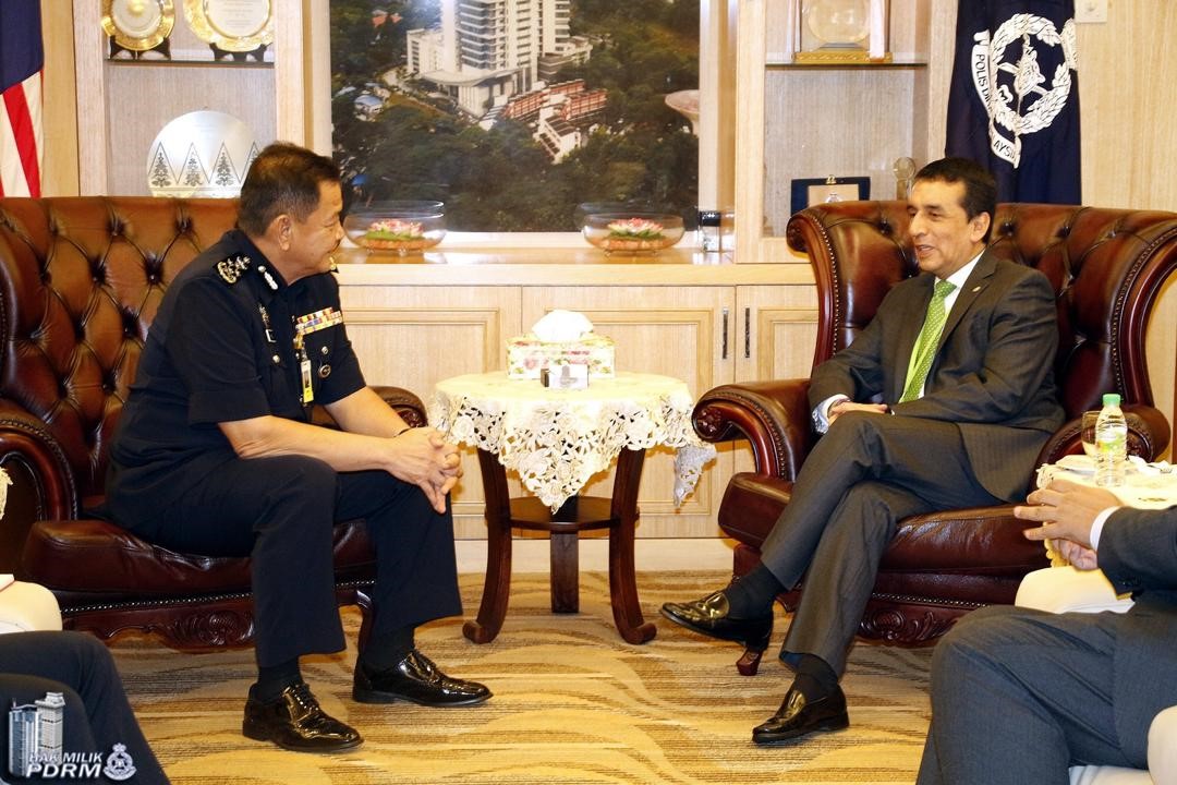 Embajador Mauricio González anunció que las policías de Colombia y Malasia iniciarán diálogos para estrechar lazos de cooperación