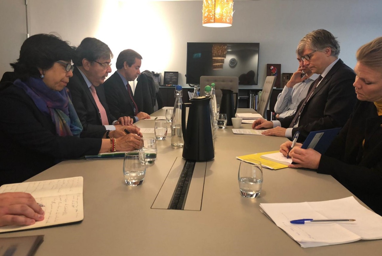 Cambio climático y desarrollo sostenible, cooperación para el desarrollo y el Plan de Paz con legalidad, temas tratados por el Canciller Carlos Holmes Trujillo y el Ministro de Medio Ambiente de Noruega, Ola Elvestuen