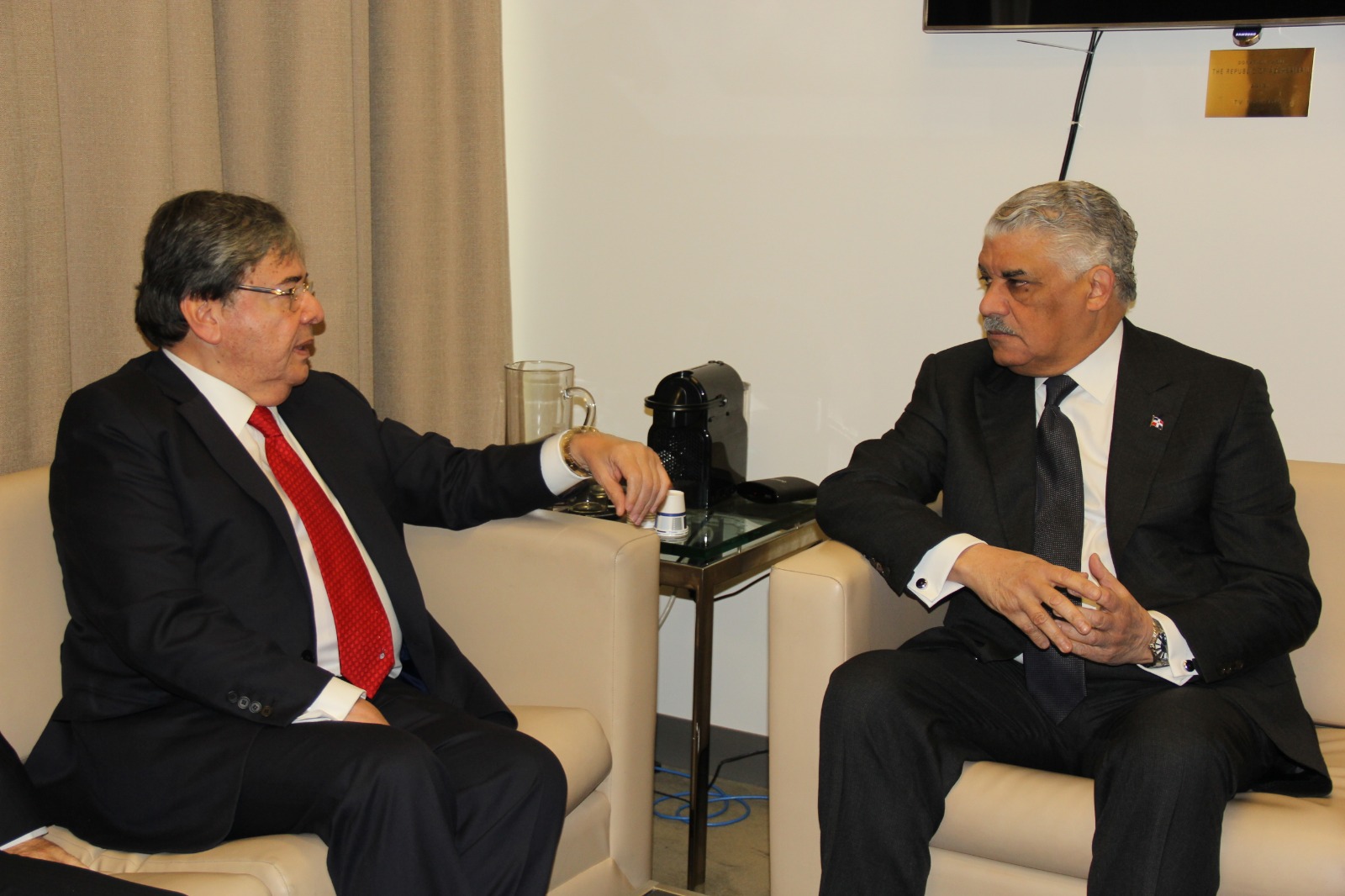 Ministro de Relaciones Exteriores, Carlos Holmes Trujillo, se reunió con su homólogo de República Dominicana, Miguel Vargas Maldonado