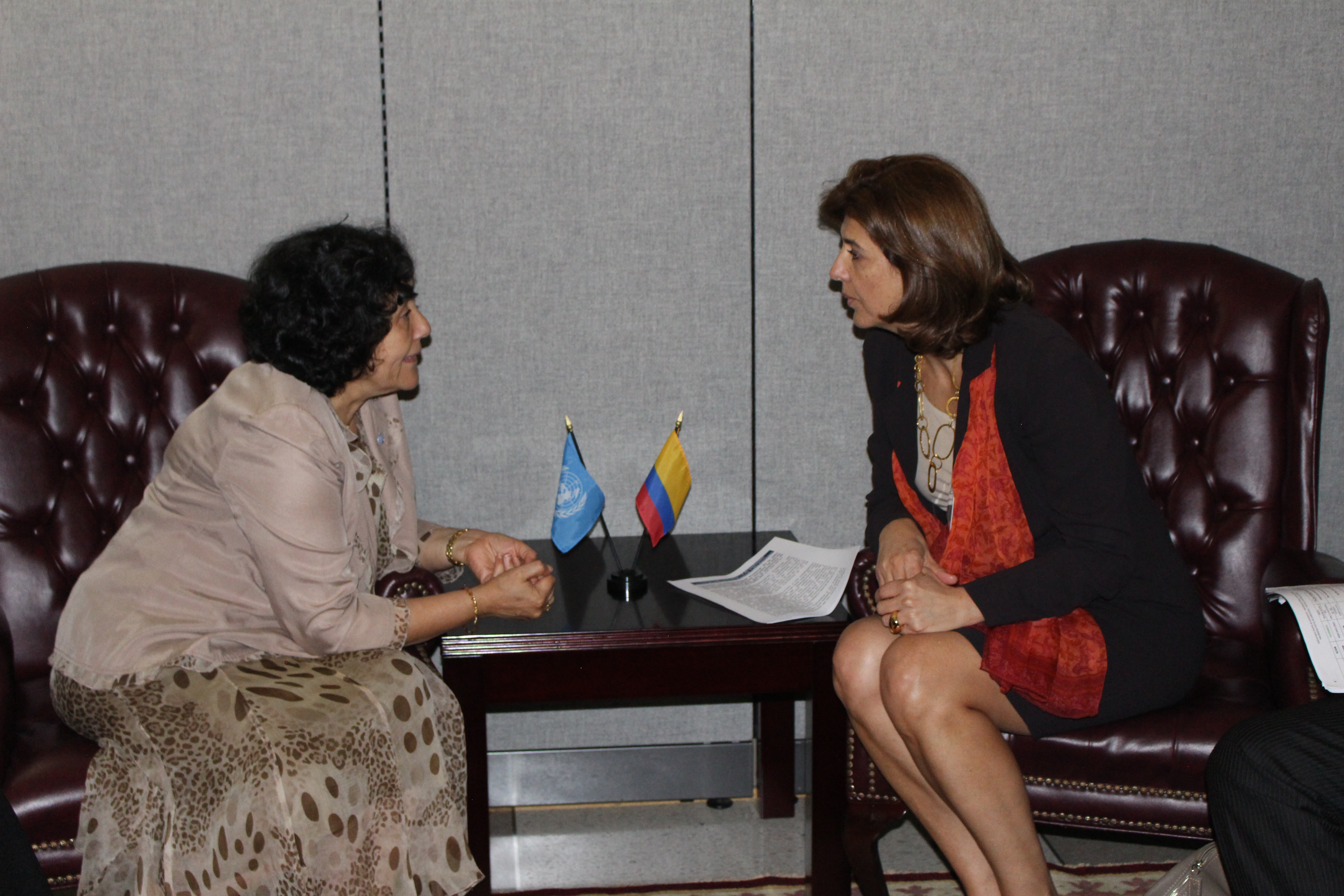 La Ministra de Relaciones Exteriores, María Ángela Holguín, se reunió con Leila Zerrougui, Representante Especial del Secretario General para la cuestión de los niños y los conflictos armados