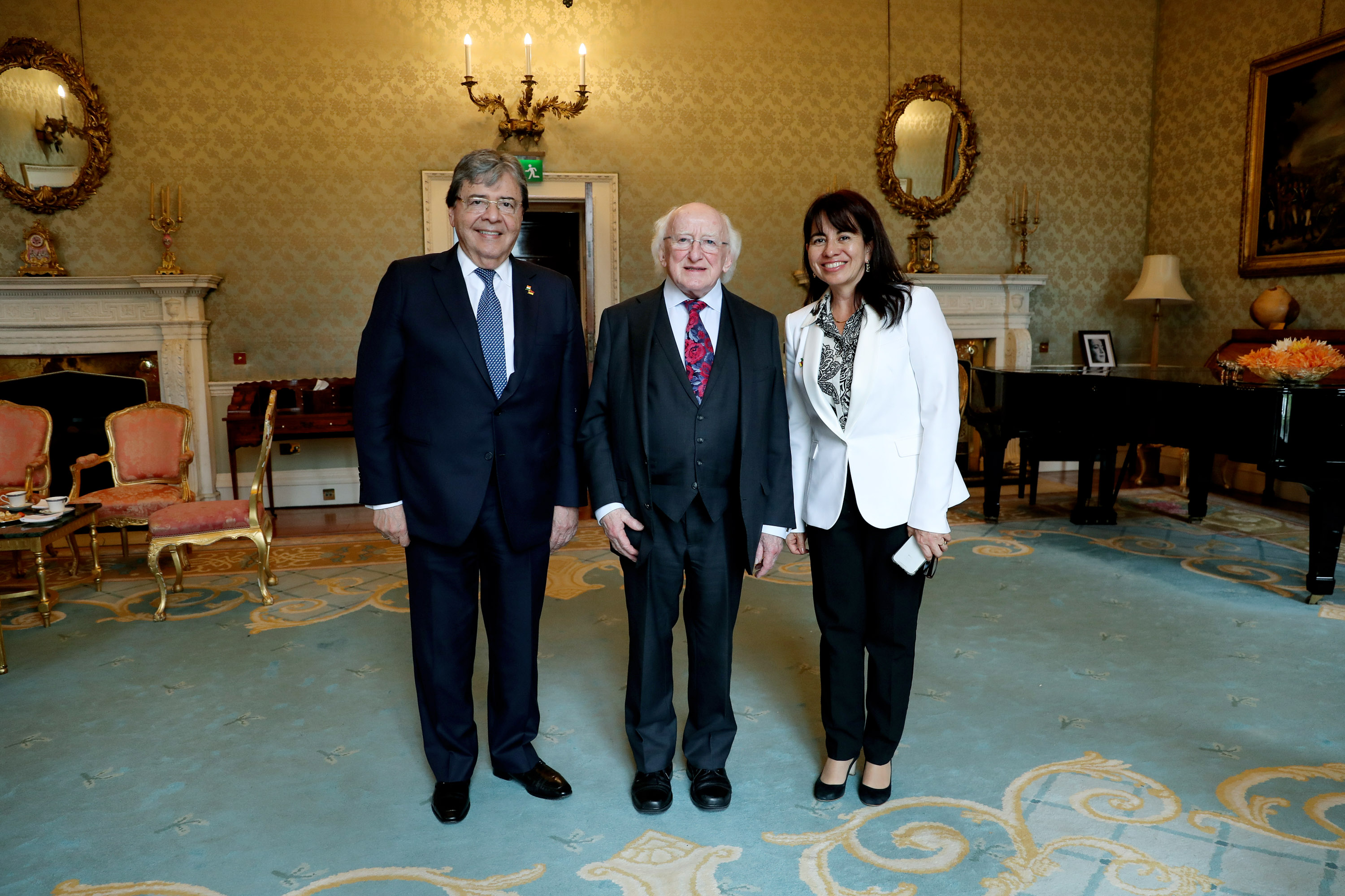Ministro Holmes Trujillo agradeció al Presidente Michael D. Higgins el apoyo de Irlanda a Colombia para afrontar crisis humanitaria en Venezuela