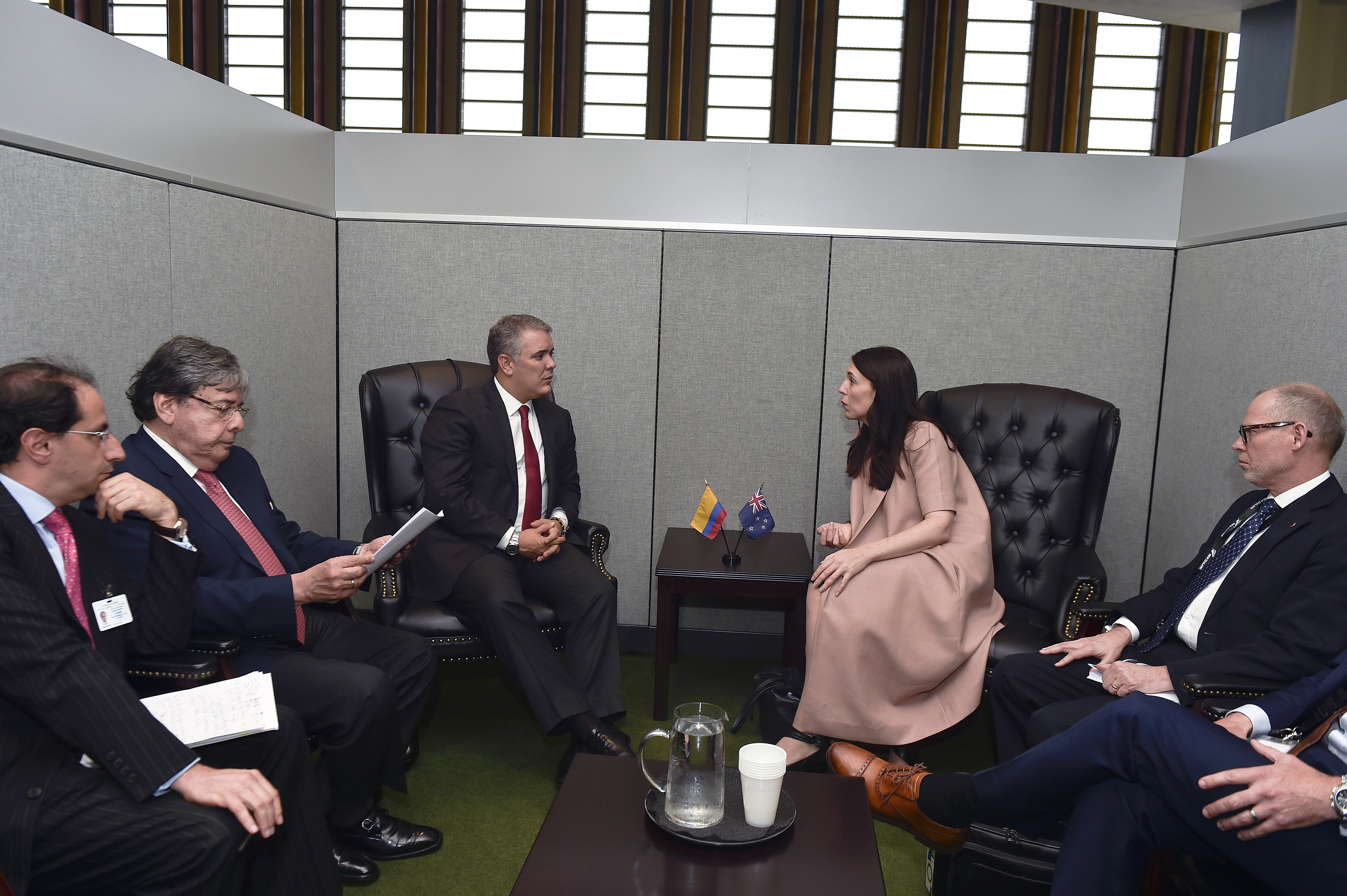 Ministro Carlos Holmes Trujillo acompañó al Presidente Iván Duque en reunión bilateral con la Primera Ministra de Nueva Zelanda, Jacinda Ardern