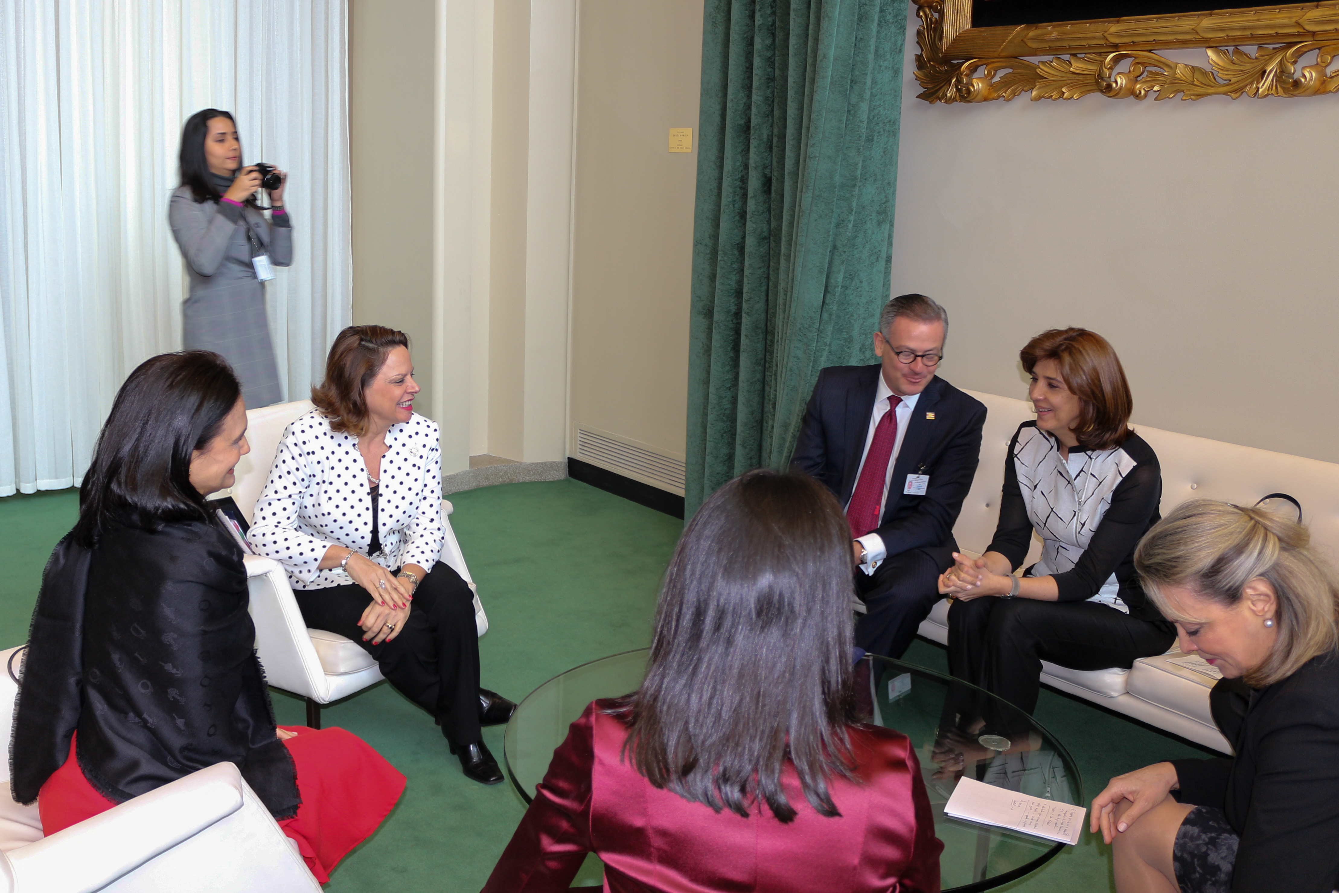 Canciller María Ángela Holguín se reunió con la Vicepresidenta de Costa Rica y la Ministra de Relaciones Exteriores y Vicepresidenta de Panamá