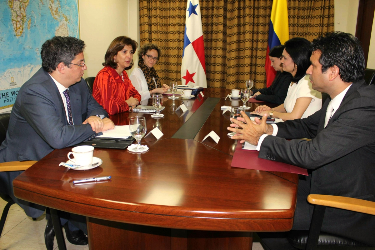 Avanza reunión ampliada de las Cancilleres de Colombia y Panamá