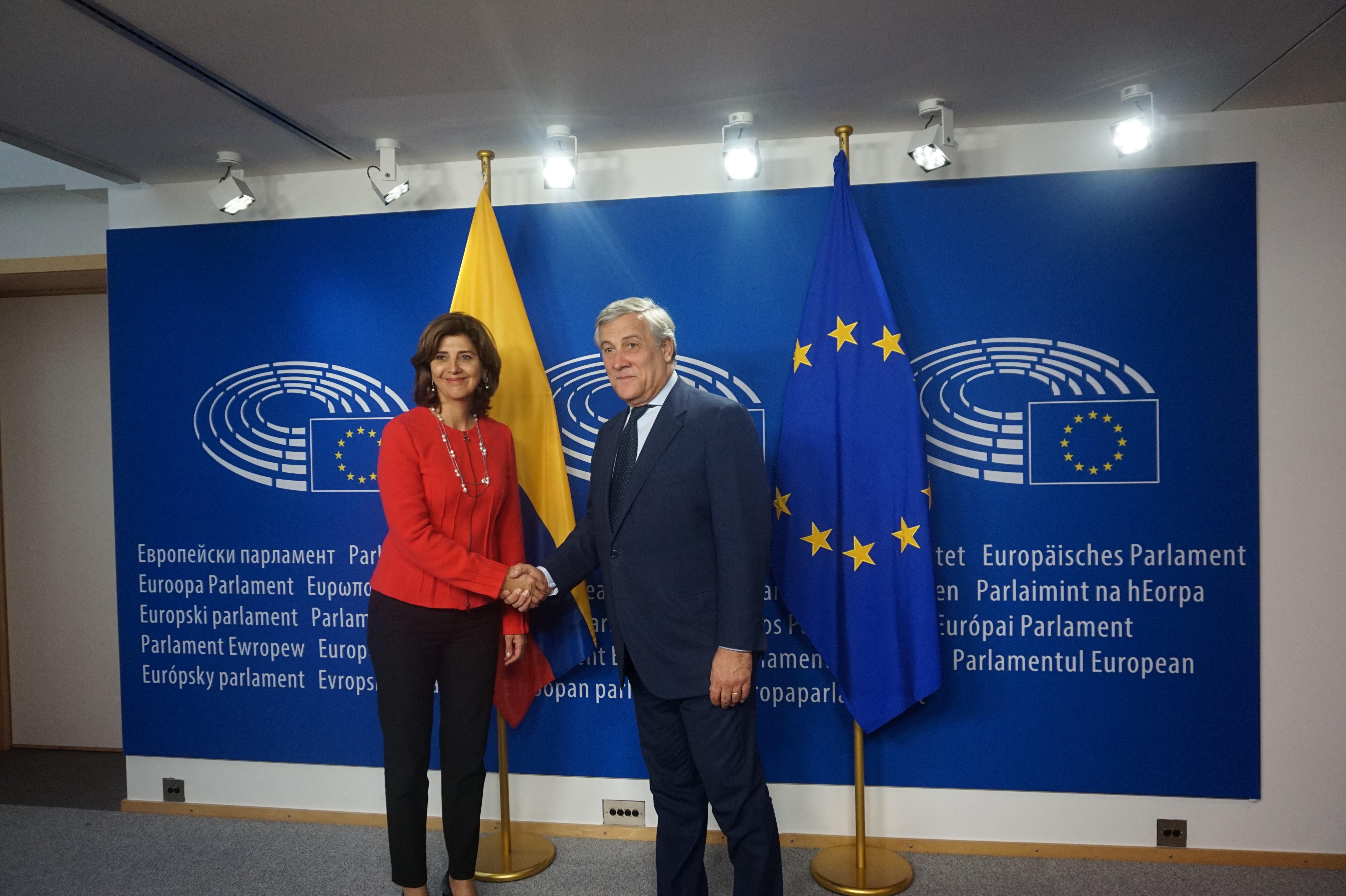 En reunión con la Canciller Holguín, el Presidente del Parlamento Europeo destacó la importancia del proceso de paz en Colombia