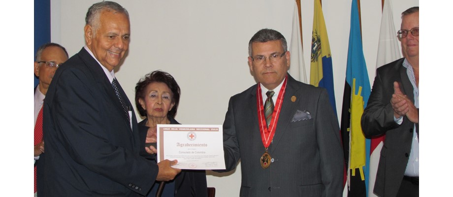 Por su labor humanitaria el Consulado de Colombia en Maracaibo recibió un reconocimiento por parte de la Cruz Roja 
