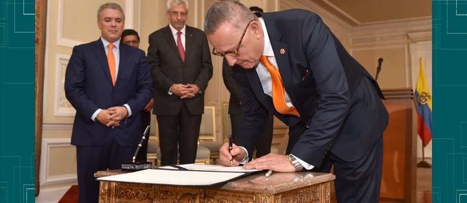 “Le auguro los mejores éxitos, usted conoce ya el servicio diplomático y creo que allí tendrá la oportunidad de emplearse a fondo”: Presidente Duque