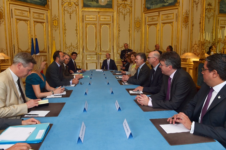 Canciller Holguín  participó en la reunión con el Primer Ministro de Francia, Édouard Philippe