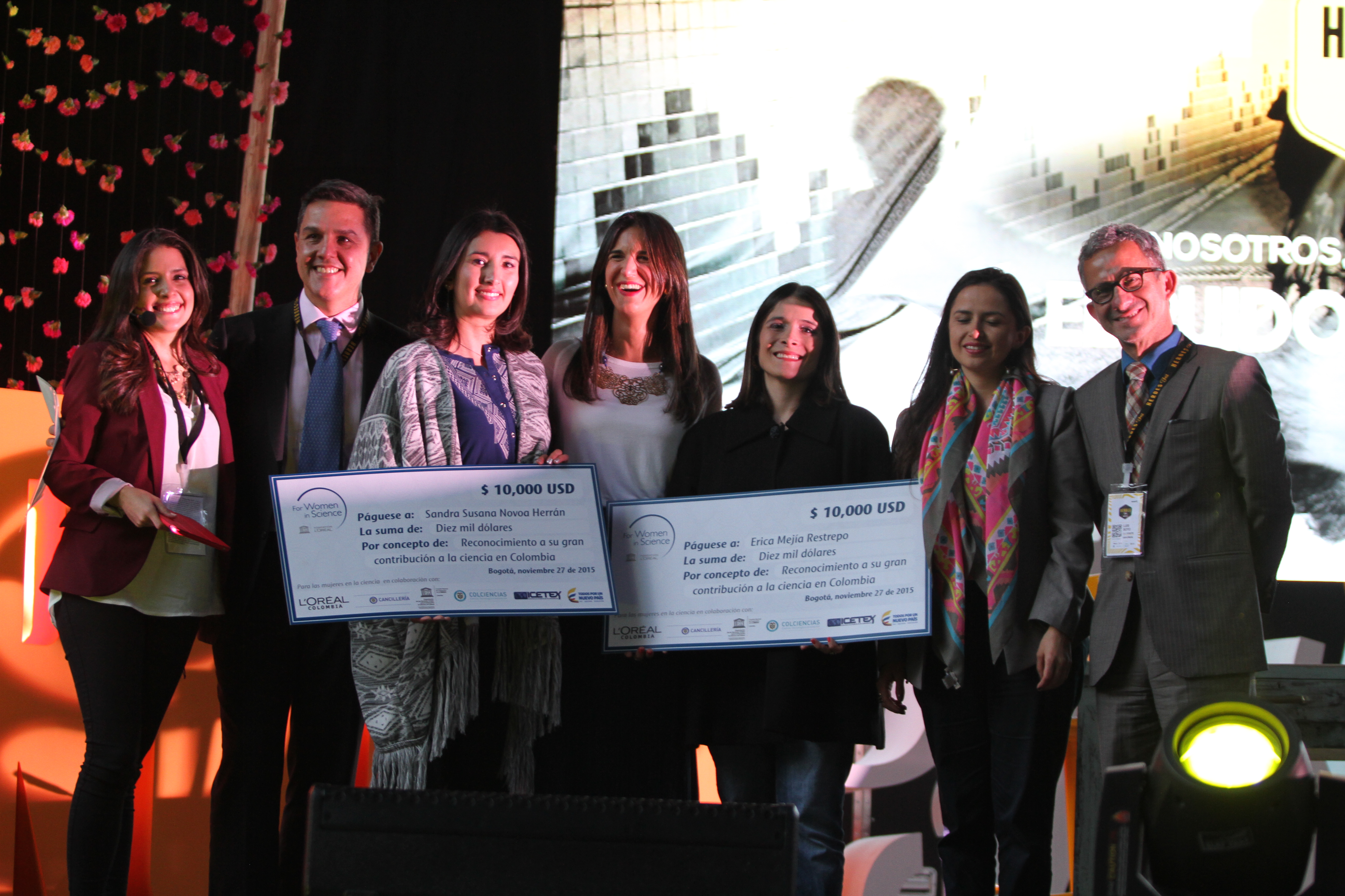 alt Secretaría Ejecutiva de la Comisión Nacional de Cooperación con la Unesco presente en la entrega de los Premios Unesco L’Oreal 2015