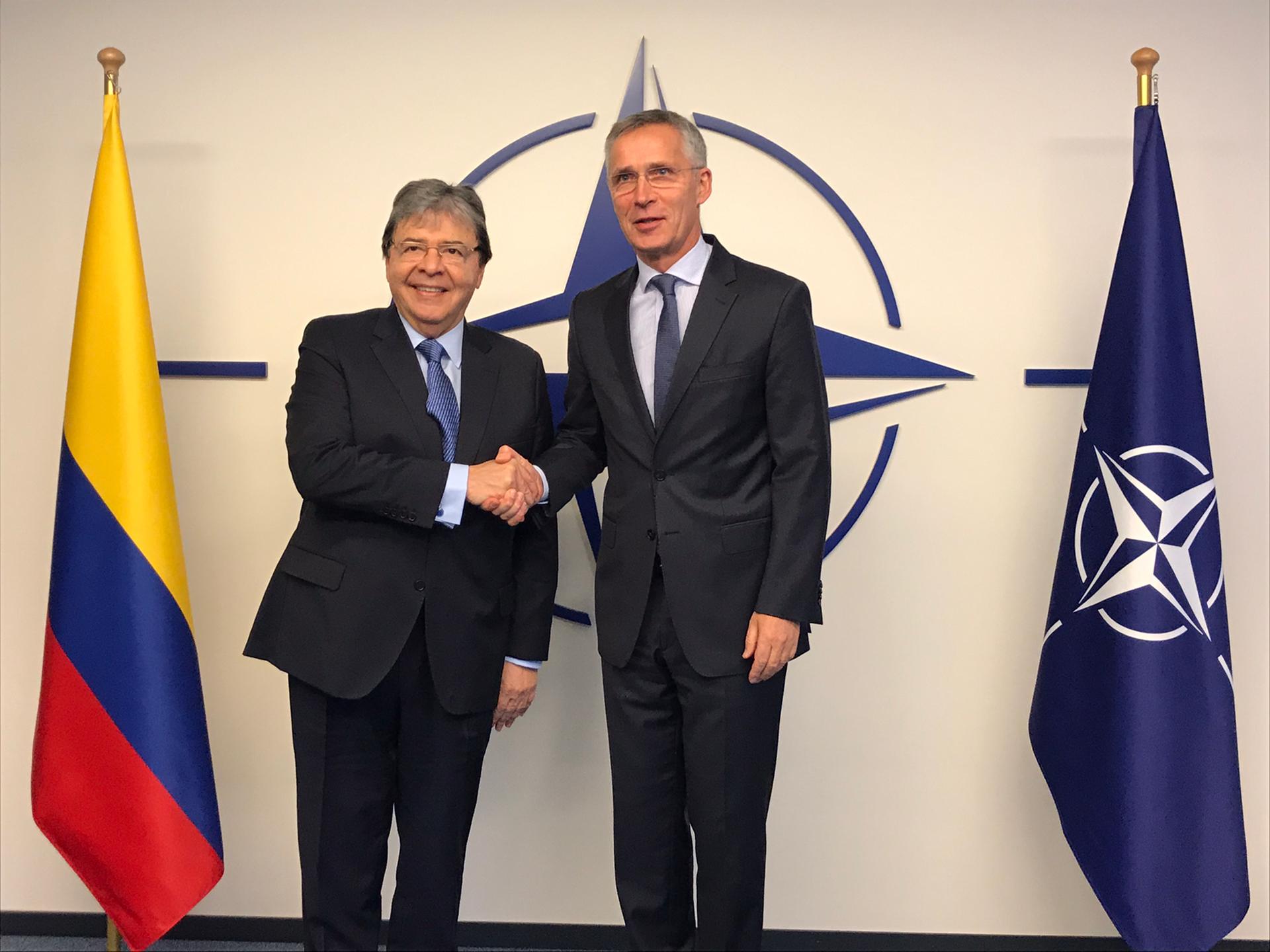 Canciller Holmes Trujillo se reunió con el Secretario General de la OTAN, Jens Stoltenberg