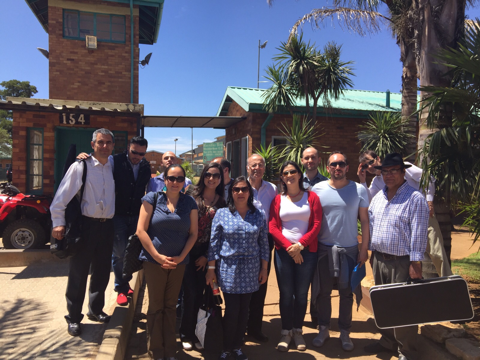 La Embajada de Colombia en Sudáfrica celebró el segundo día Iberoamericano para los ciudadanos hispanoamericanos privados de la libertad en la Prisión de Moderbee