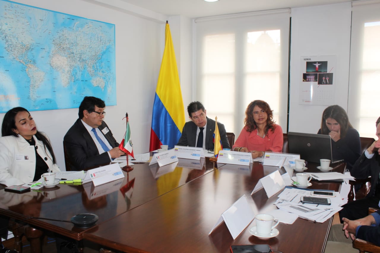 Se realizó la III Reunión del Grupo de Trabajo sobre Asuntos Migratorios y Consulares México – Colombia con el objetivo de impulsar el trabajo y cooperación entre ambos países Se realizó la III Reunión del Grupo de Trabajo sobre Asuntos Migratorios y Consulares México – Colombia con el objetivo de impulsar el trabajo y cooperación