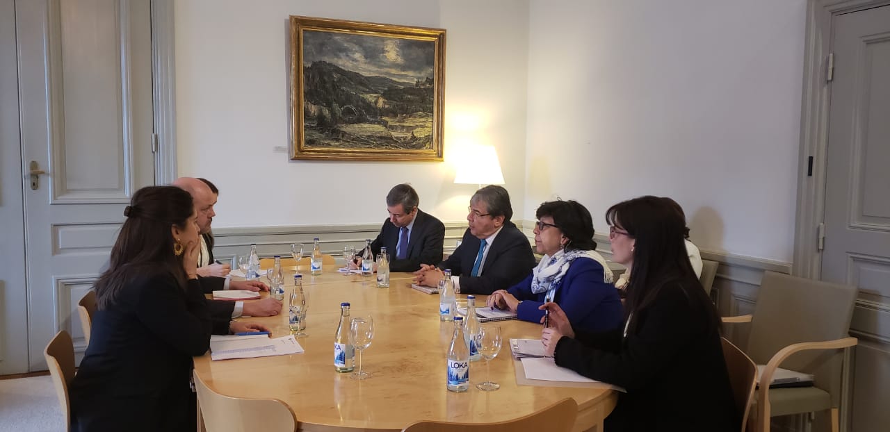 Intercambio comercial, inversión y turismo, temas tratados por el Canciller Carlos Holmes Trujillo y el Secretario General del Ministerio de Comercio de Suecia, Niklas Johansson