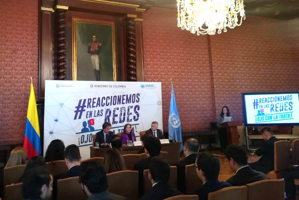 El Día Mundial Contra la Trata de Personas, Cancillería lanza campaña para prevenir este delito a través de las redes sociales
