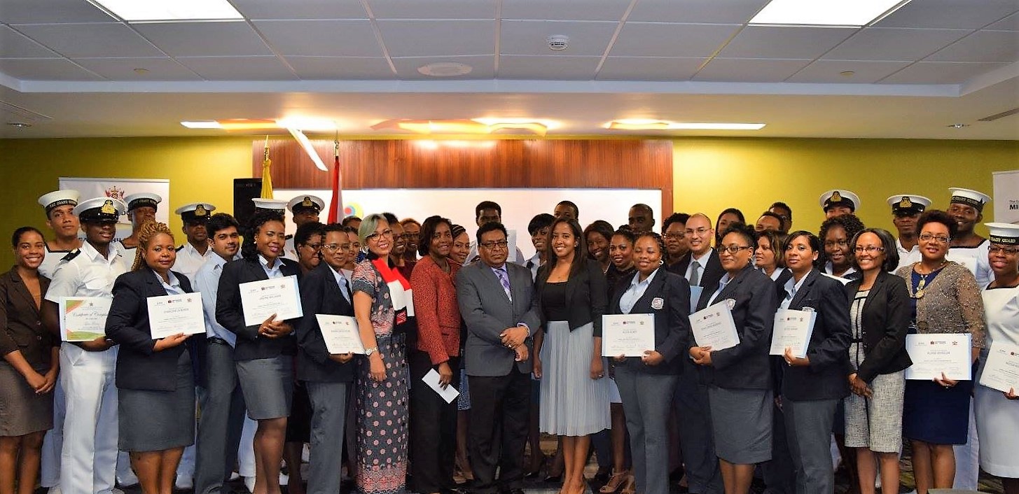 Concluyó el primer curso de español ofrecido por la Cancillería colombiana en Trinidad y Tobago