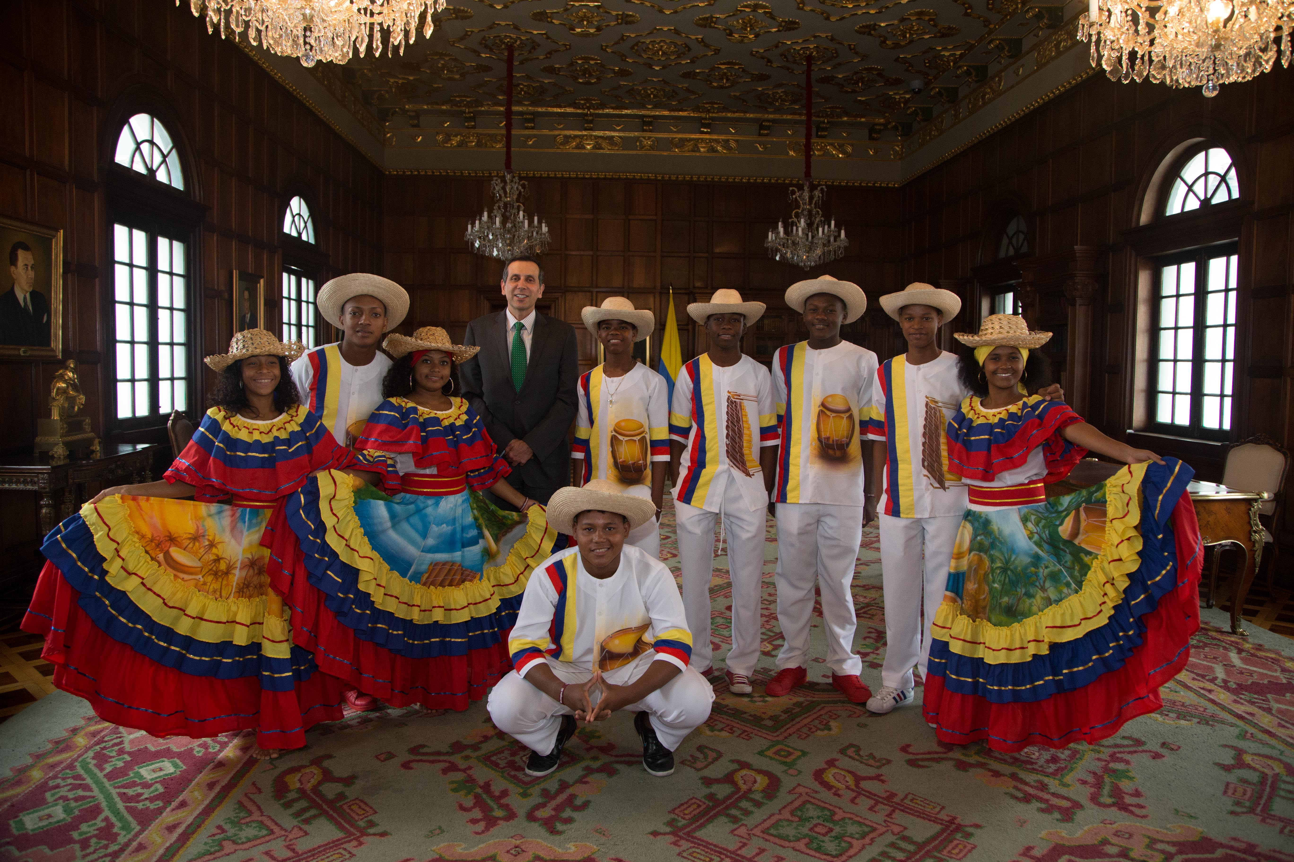 Jóvenes intérpretes de las músicas de marimba, cantos y arrullos regresaron de Estados Unidos de América donde vivieron un intercambio cultural organizado por la Cancillería colombiana
