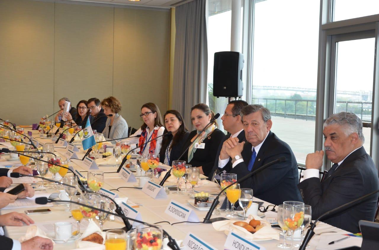 Viceministra Adriana Mejía participó en desayuno de Cancilleres Iberoamericanos en el marco de la Asamblea General de las Naciones Unidas