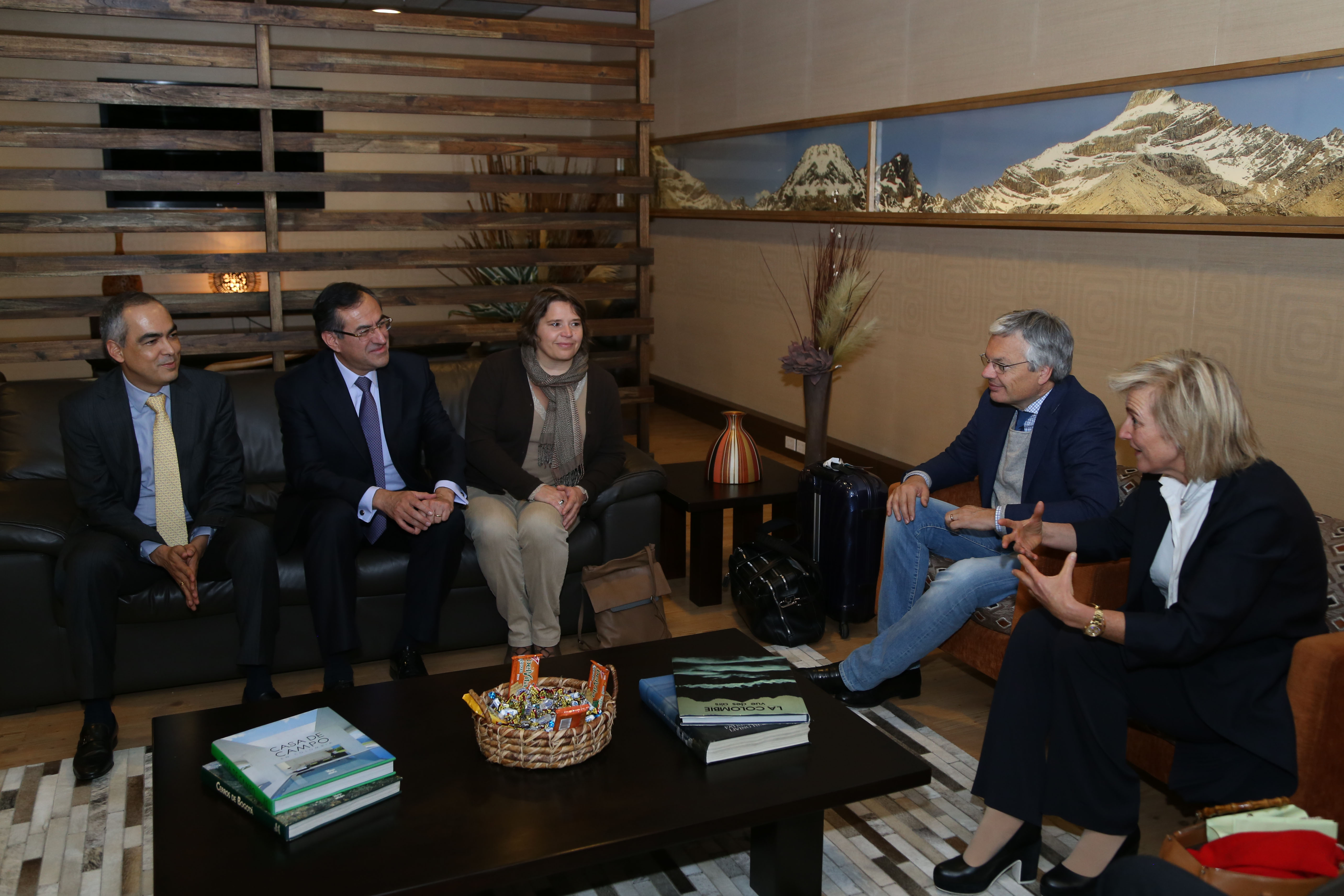Viceministro Morales recibió a la Princesa Astrid de Bélgica, quien llegó a Colombia en visita oficial