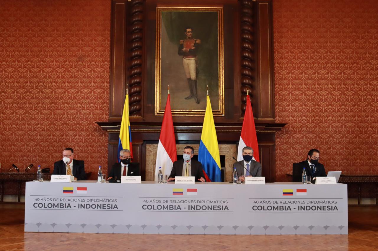 Viceministro de Relaciones Exteriores presidió el acto conmemorativo de los 40 años de las relaciones diplomáticas 
