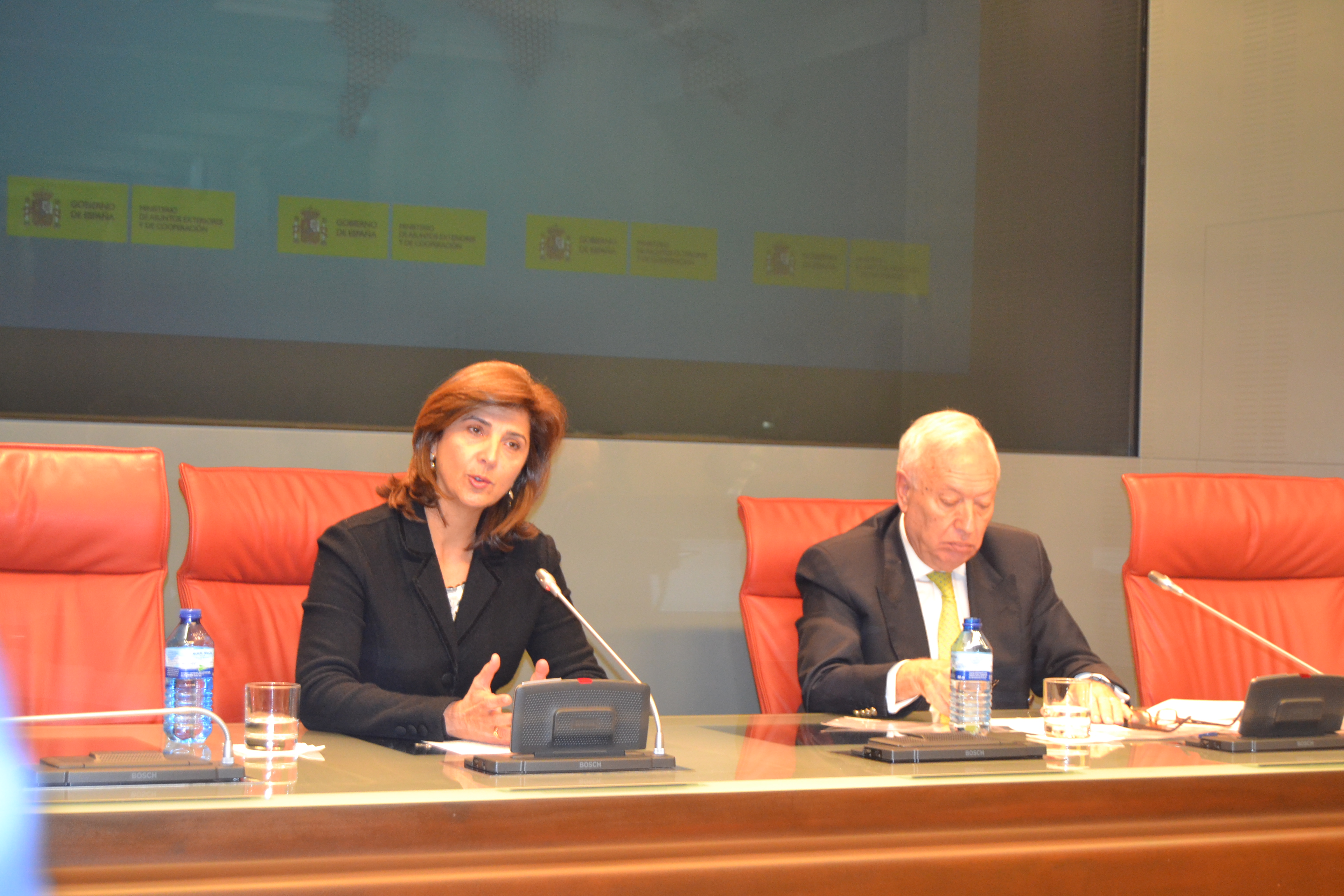 alt Actual situación de seguridad en Europa no afectará el acuerdo para exención de visado: Canciller María Ángela Holguín