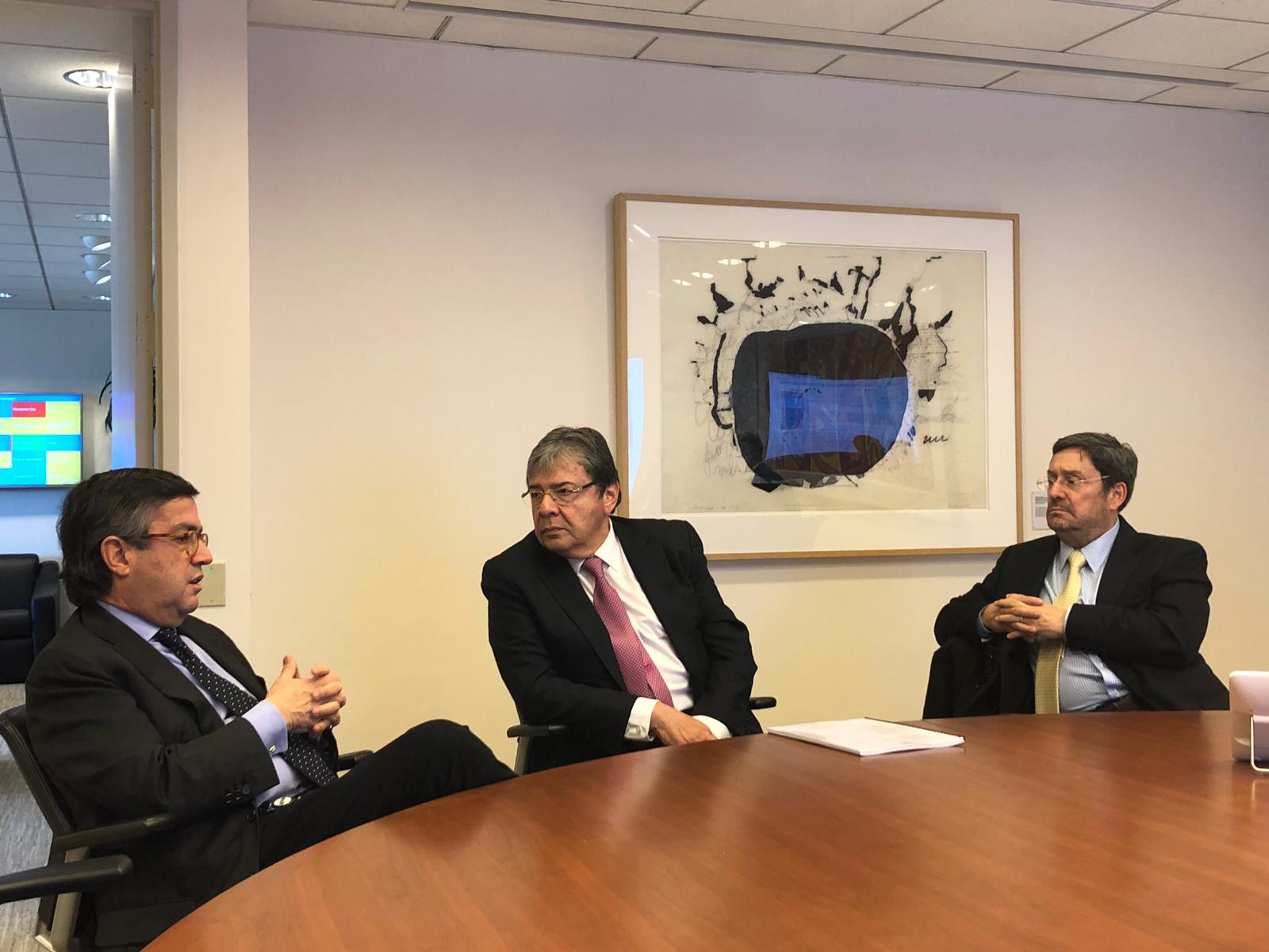 Crisis migratoria, tema principal de la reunión entre el Canciller Carlos Holmes Trujillo y el Presidente BID, Luis Alberto Moreno