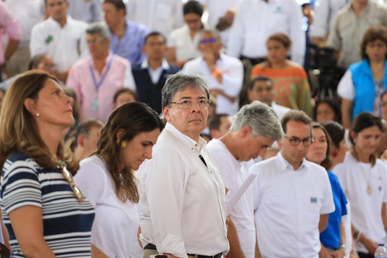 Canciller Carlos Holmes Trujillo participó en el Taller Construyendo País desde Uribia, tradicional municipio indígena de Colombia