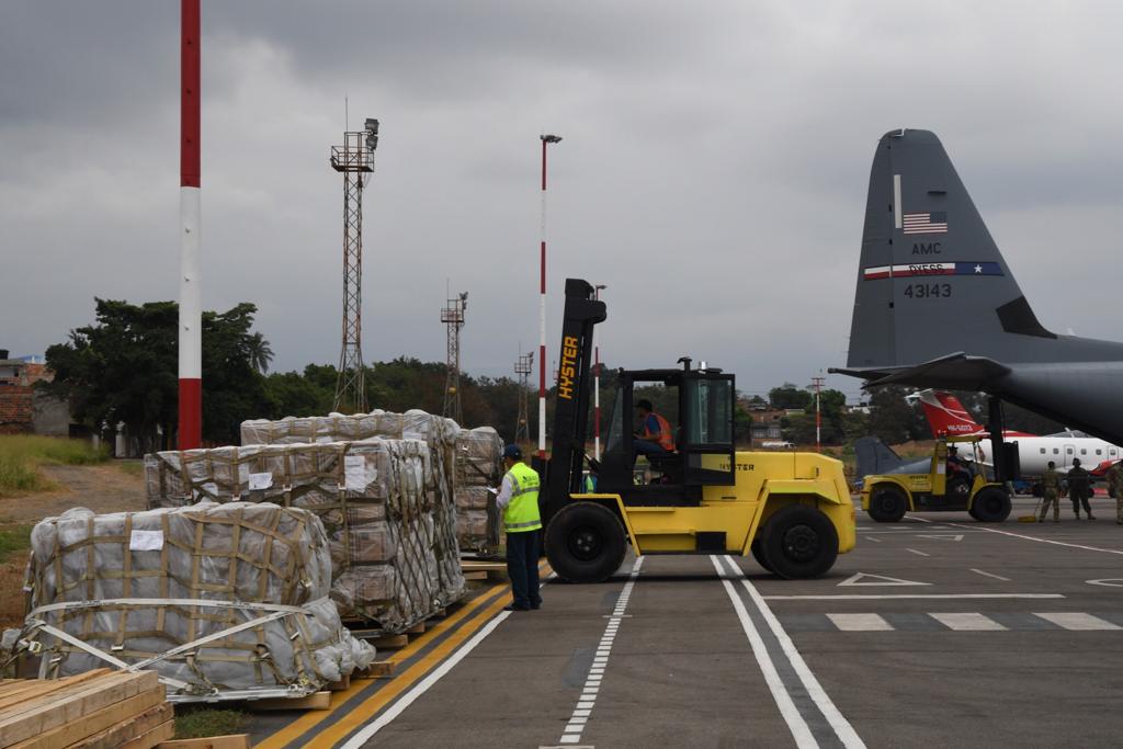 Cancillería y Ungrd recibieron nuevas ayudas humanitarias de Estados Unidos que llegaron hoy a Cúcuta con suministros médicos para Venezuela