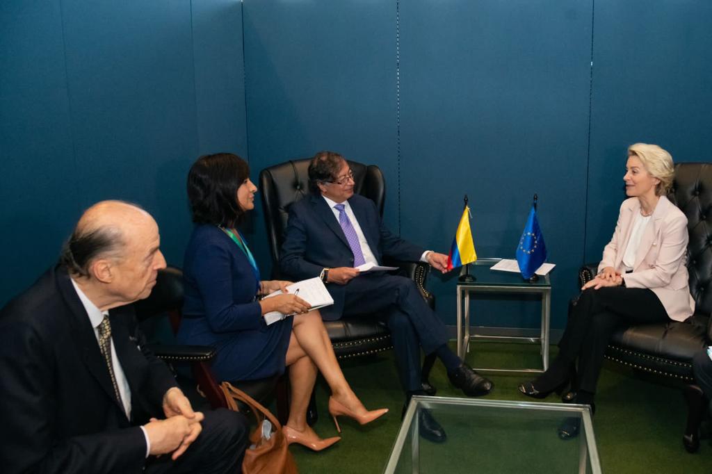 Canciller Álvaro Leyva participó en reunión bilateral del Presidente Gustavo Petro con la Presidente de la Comisión Europea