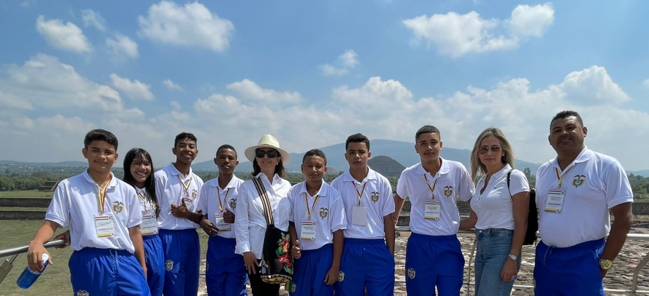 Arrancó la agenda de Diplomacia Cultural de los jóvenes de Paraguachón en México