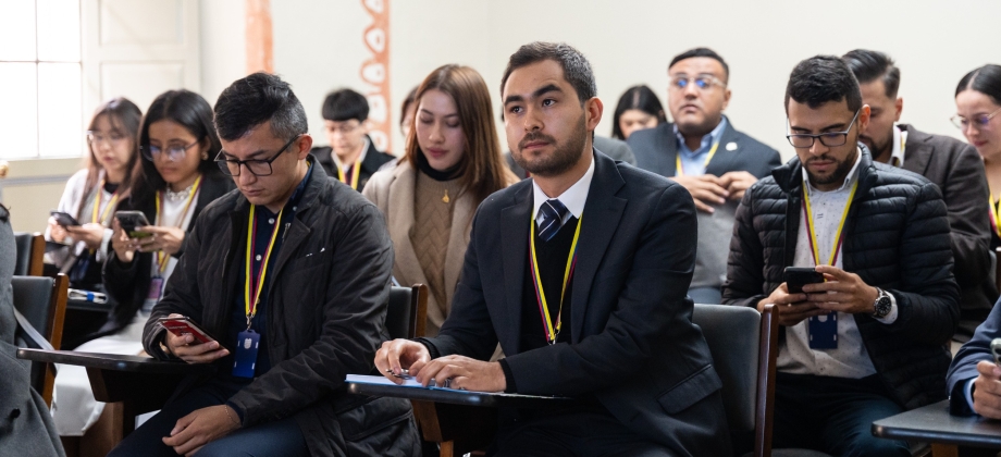 Academia “Augusto Ramírez Ocampo” da la bienvenida a los nuevos aspirantes a la Carrera Diplomática y Consular 2025