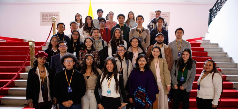 Cancillería de Colombia abre sus puertas a los jóvenes encuentro “Jóvenes Embajadores Globales” impulsa el interés por la diplomacia