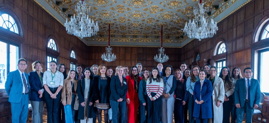 Colombia reafirma su compromiso con la igualdad de género a través del fortalecimiento de sus capacidades técnicas para implementar la Política Exterior Feminista